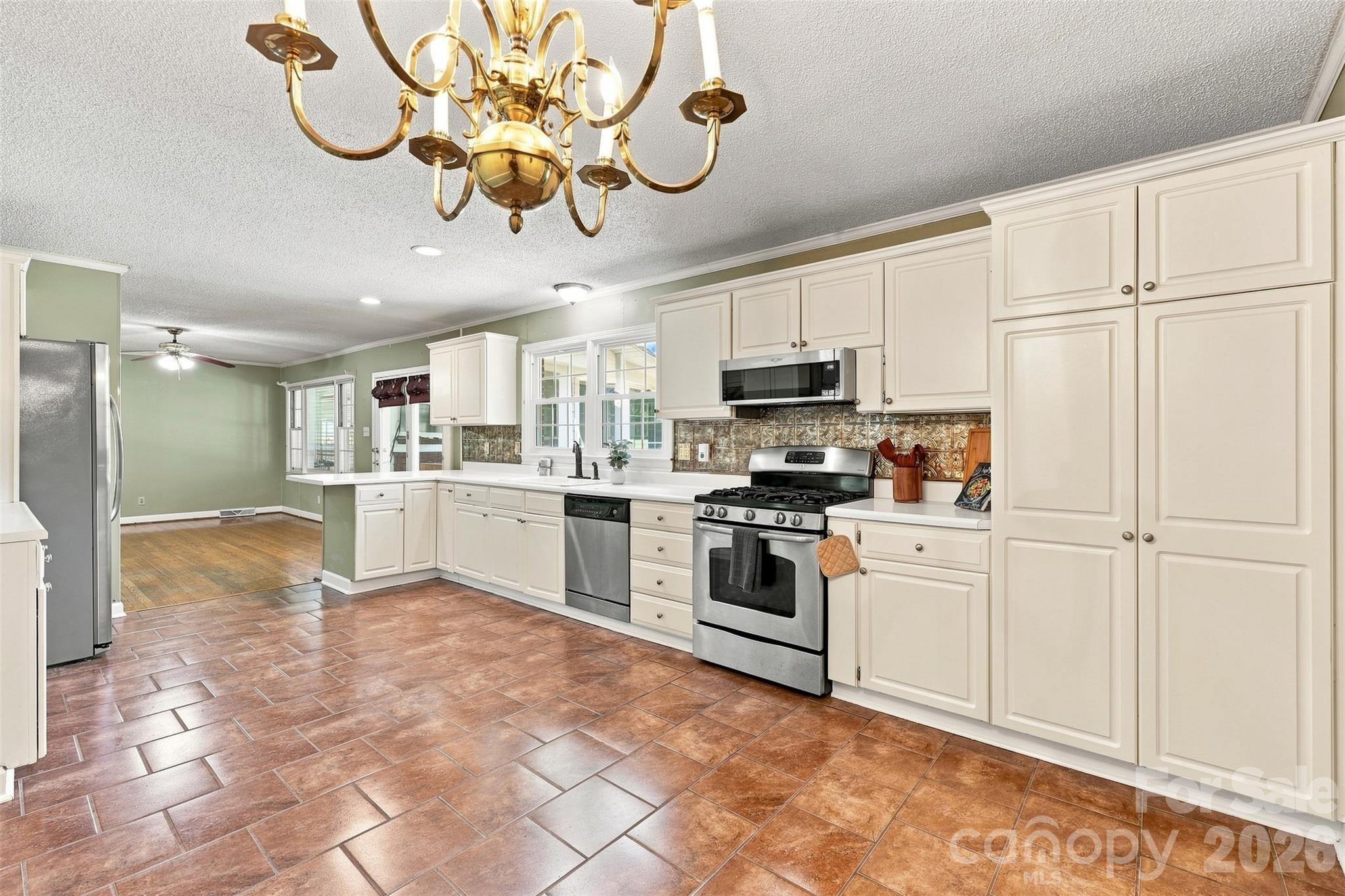 Kitchen - 1464 Sullivan Street, Rock Hill
