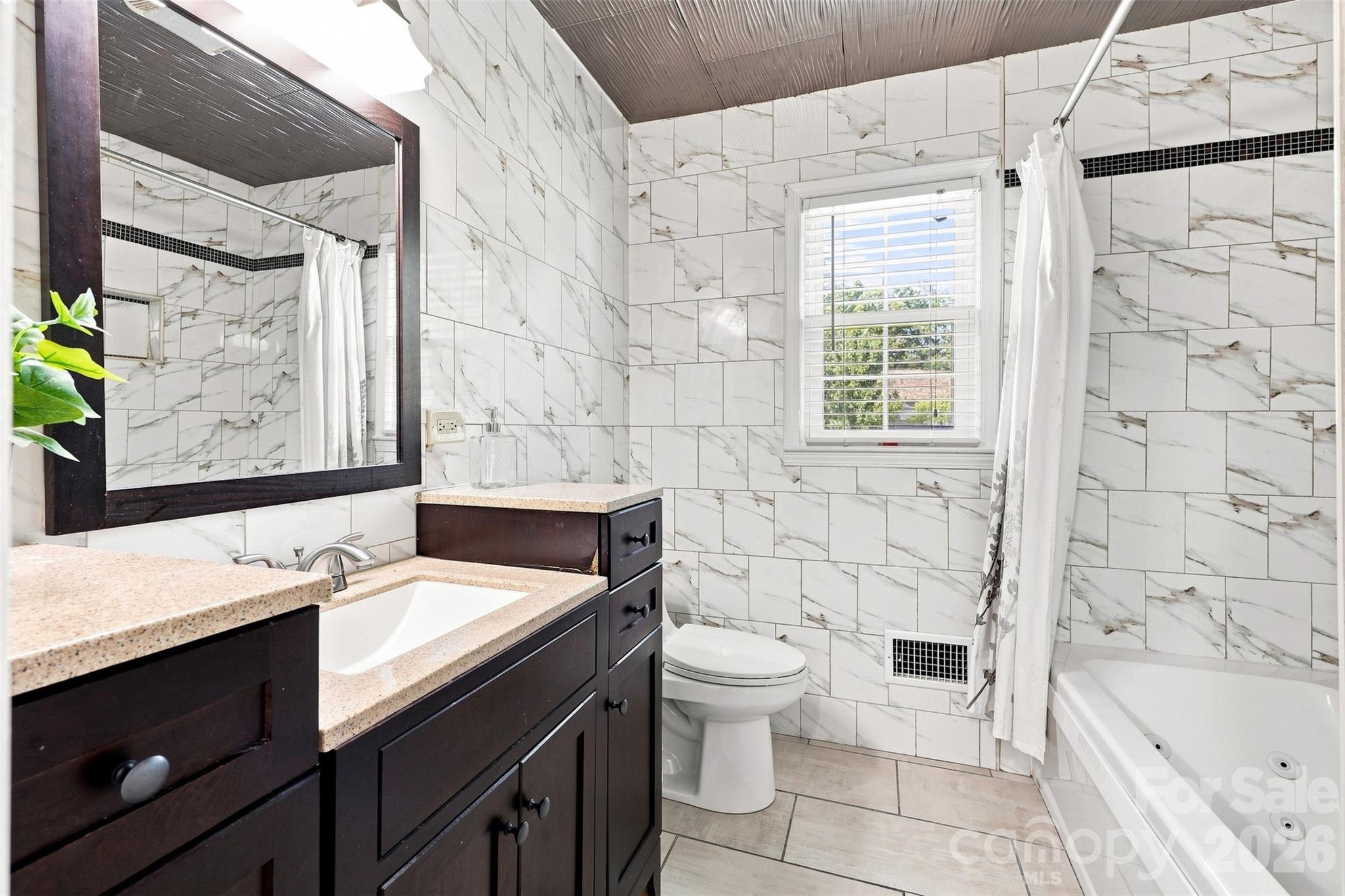 Bathroom2 - 1464 Sullivan Street, Rock Hill