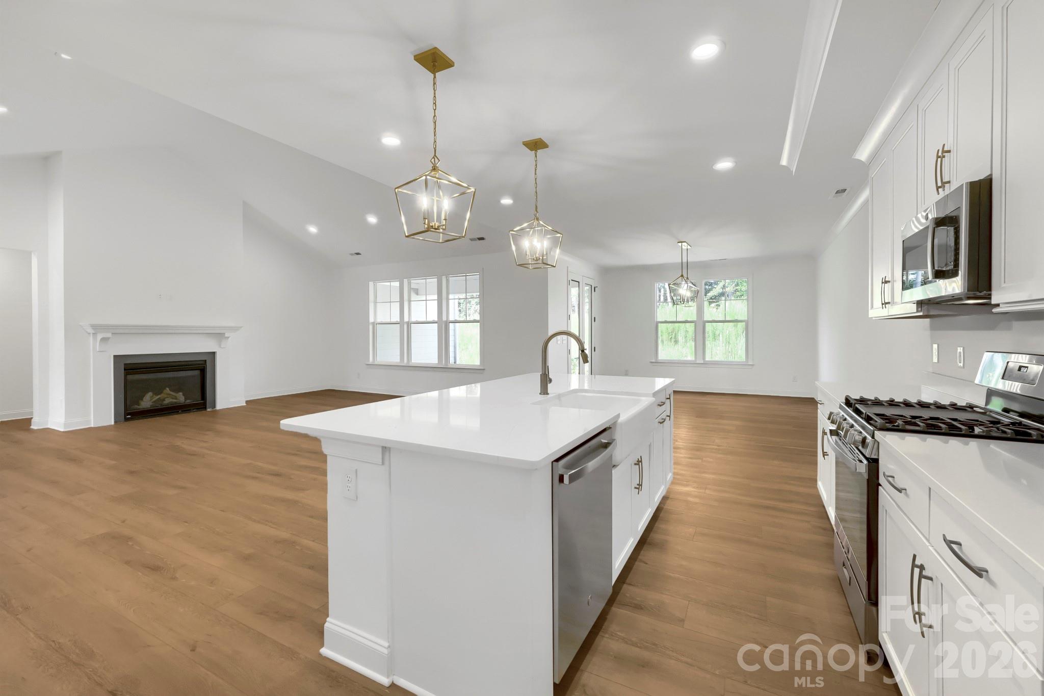 Kitchen - 3204 Timber Run Lane, Maiden
