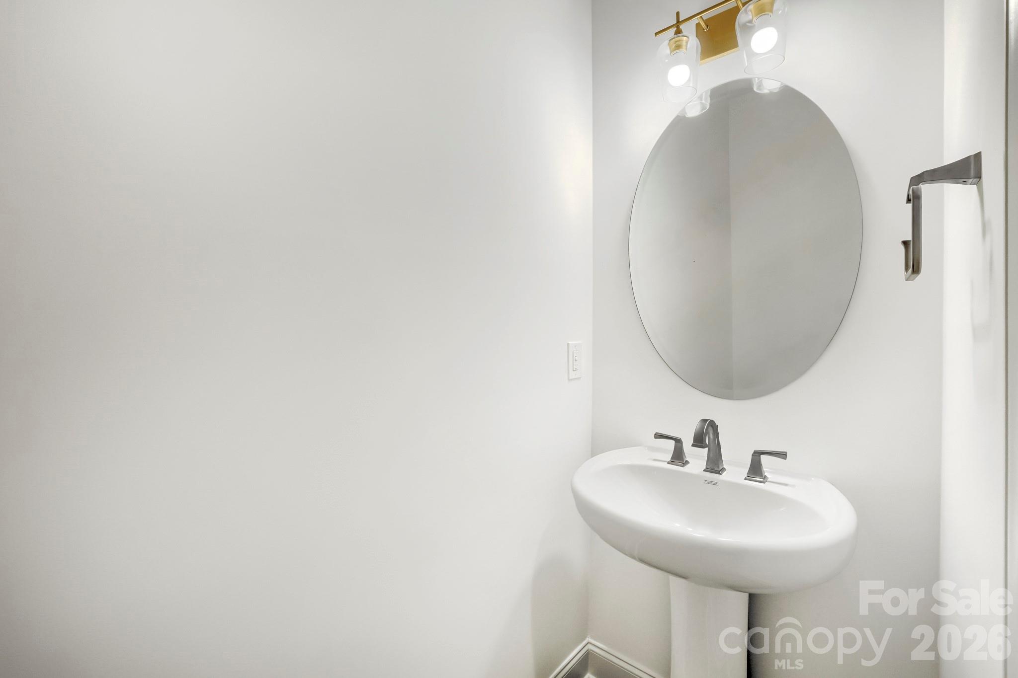 Half Bath - 3204 Timber Run Lane, Maiden