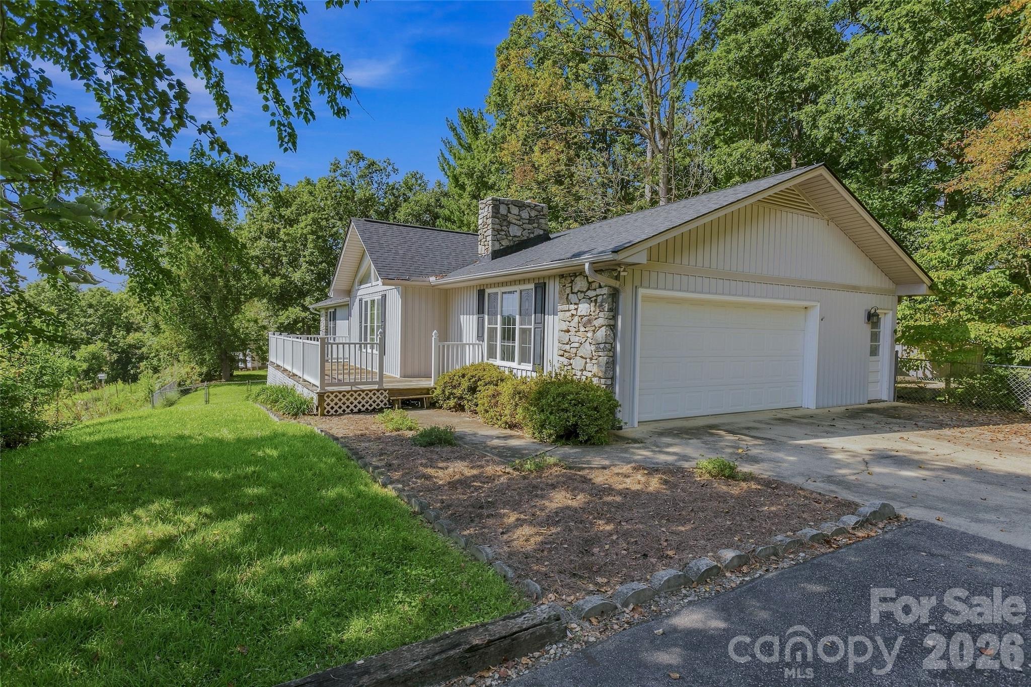 Single Family Residence at 30 Morning Glory Lane, Weaverville, photo 2 of 47
