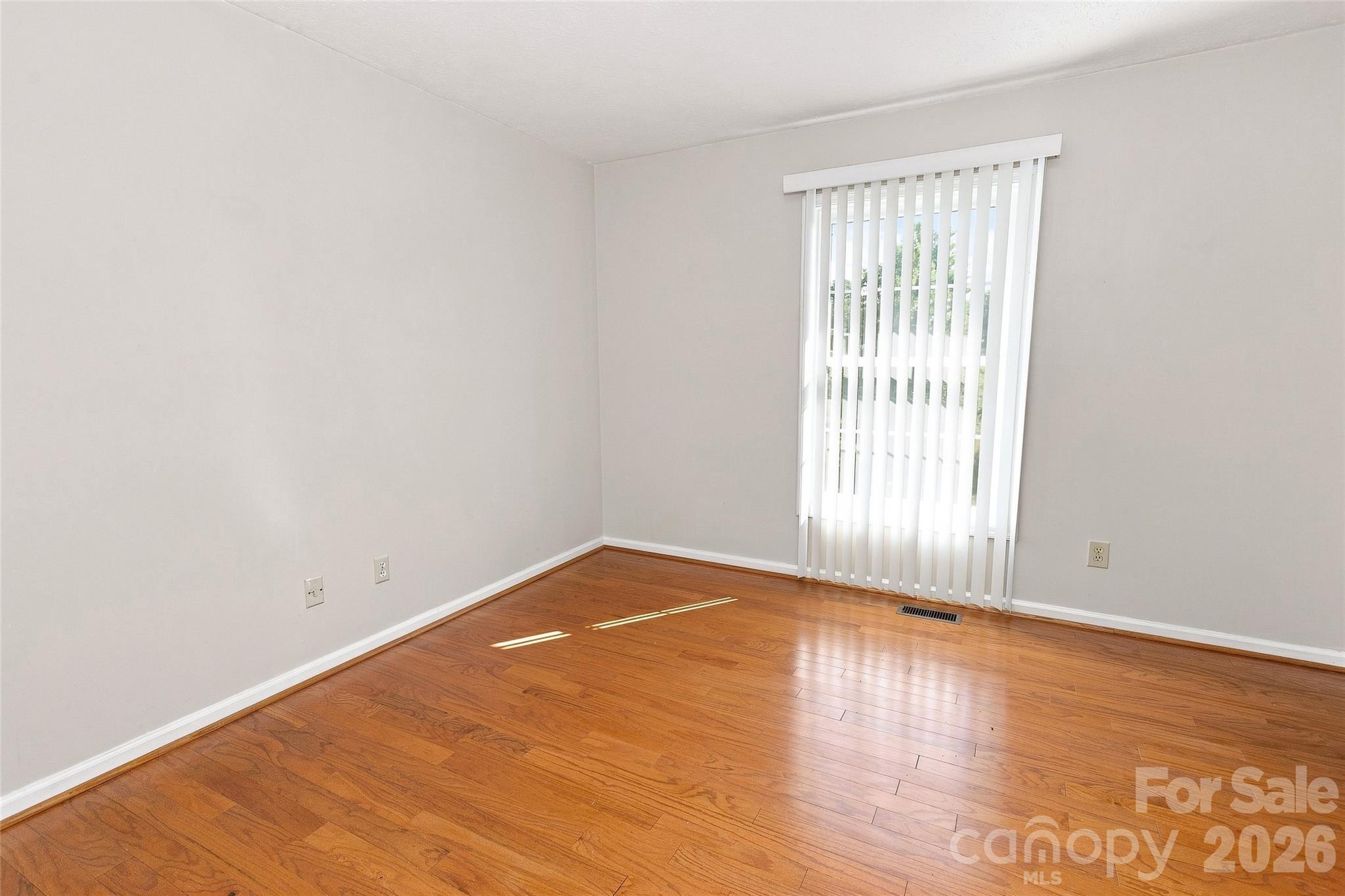 Single Family Residence at 30 Morning Glory Lane, Weaverville, photo 20 of 47