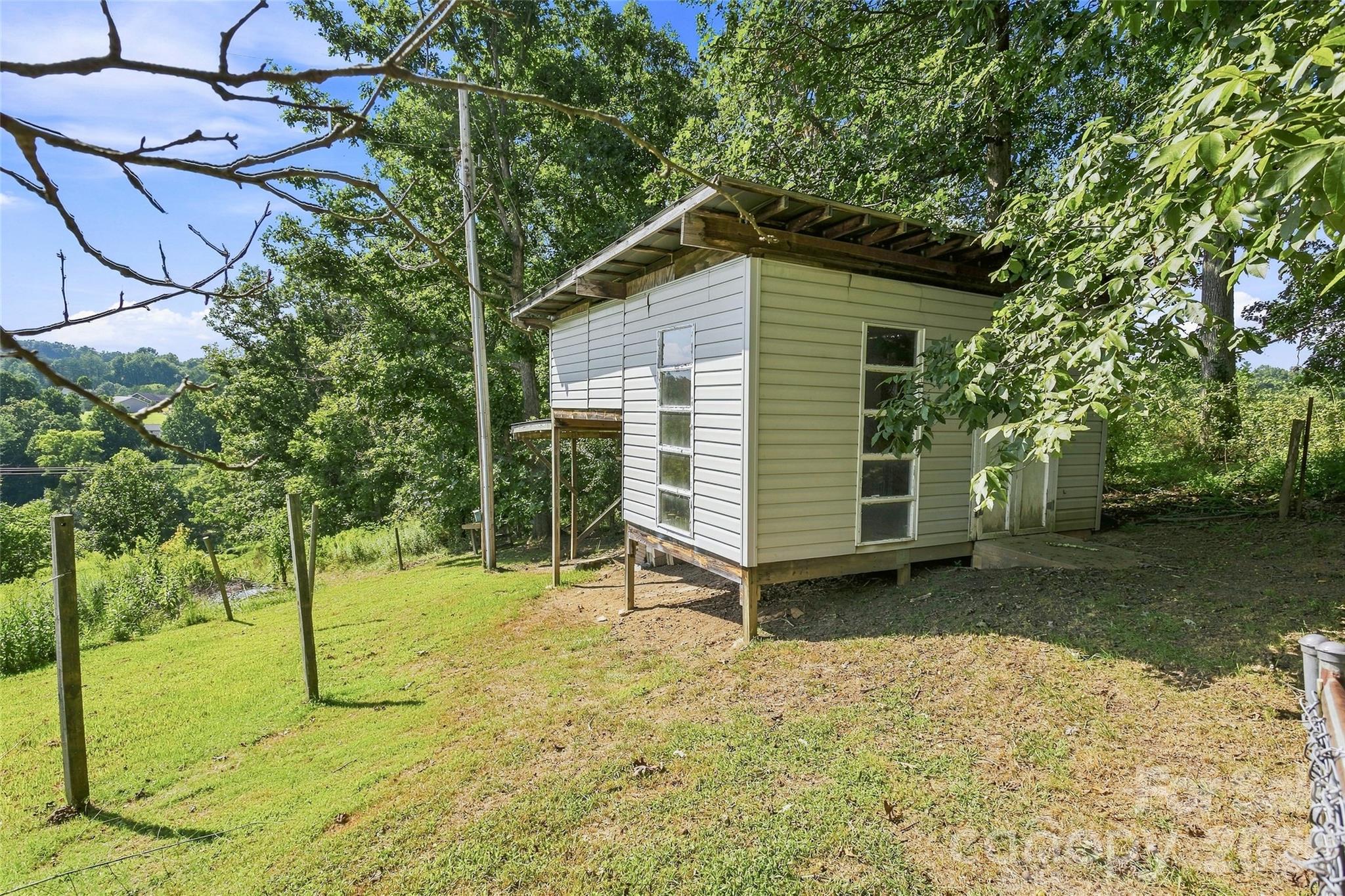 Single Family Residence at 30 Morning Glory Lane, Weaverville, photo 39 of 47