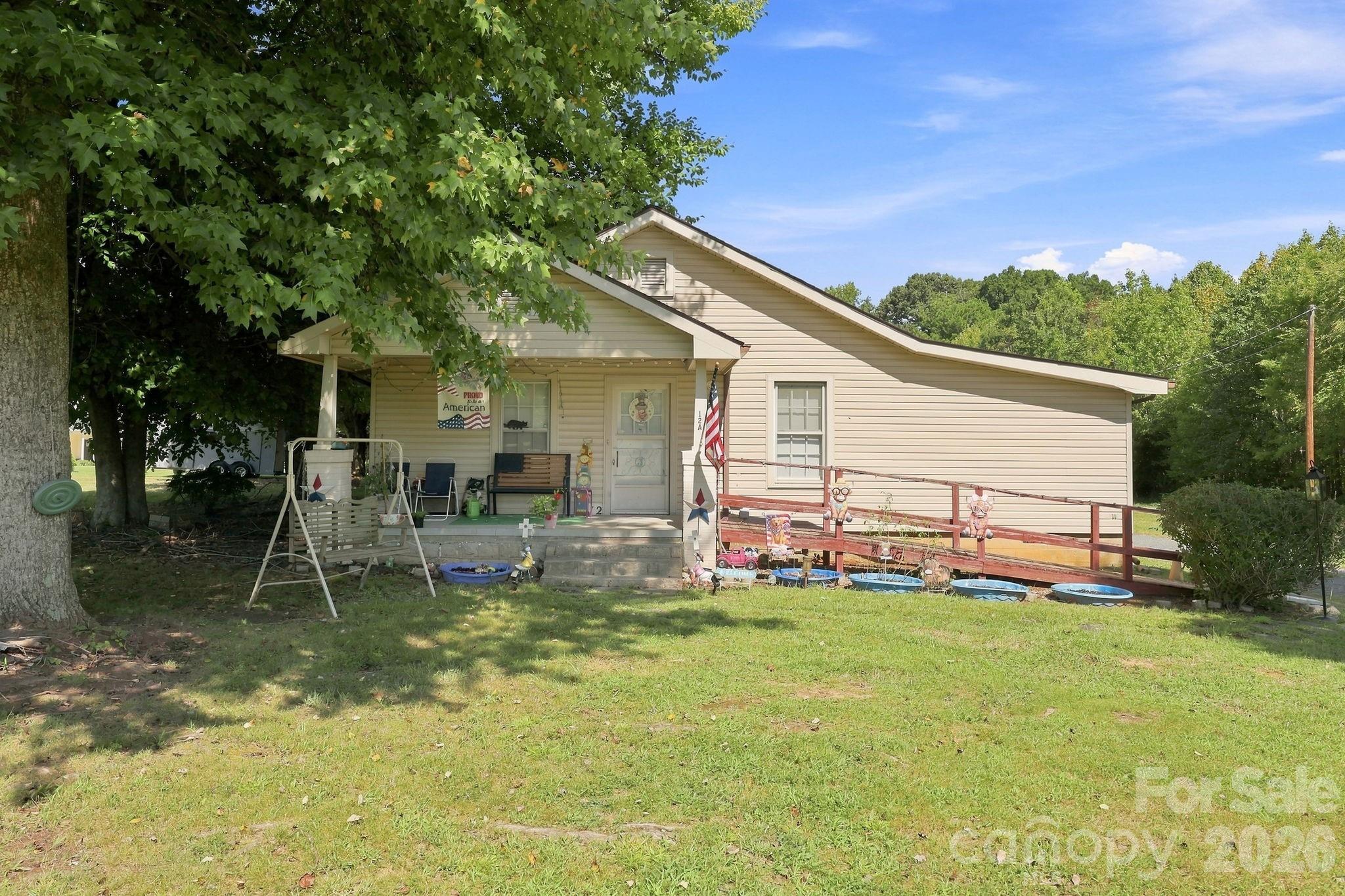 Single Family Residence at 512 W Bank Street, Salisbury, photo 2 of 35