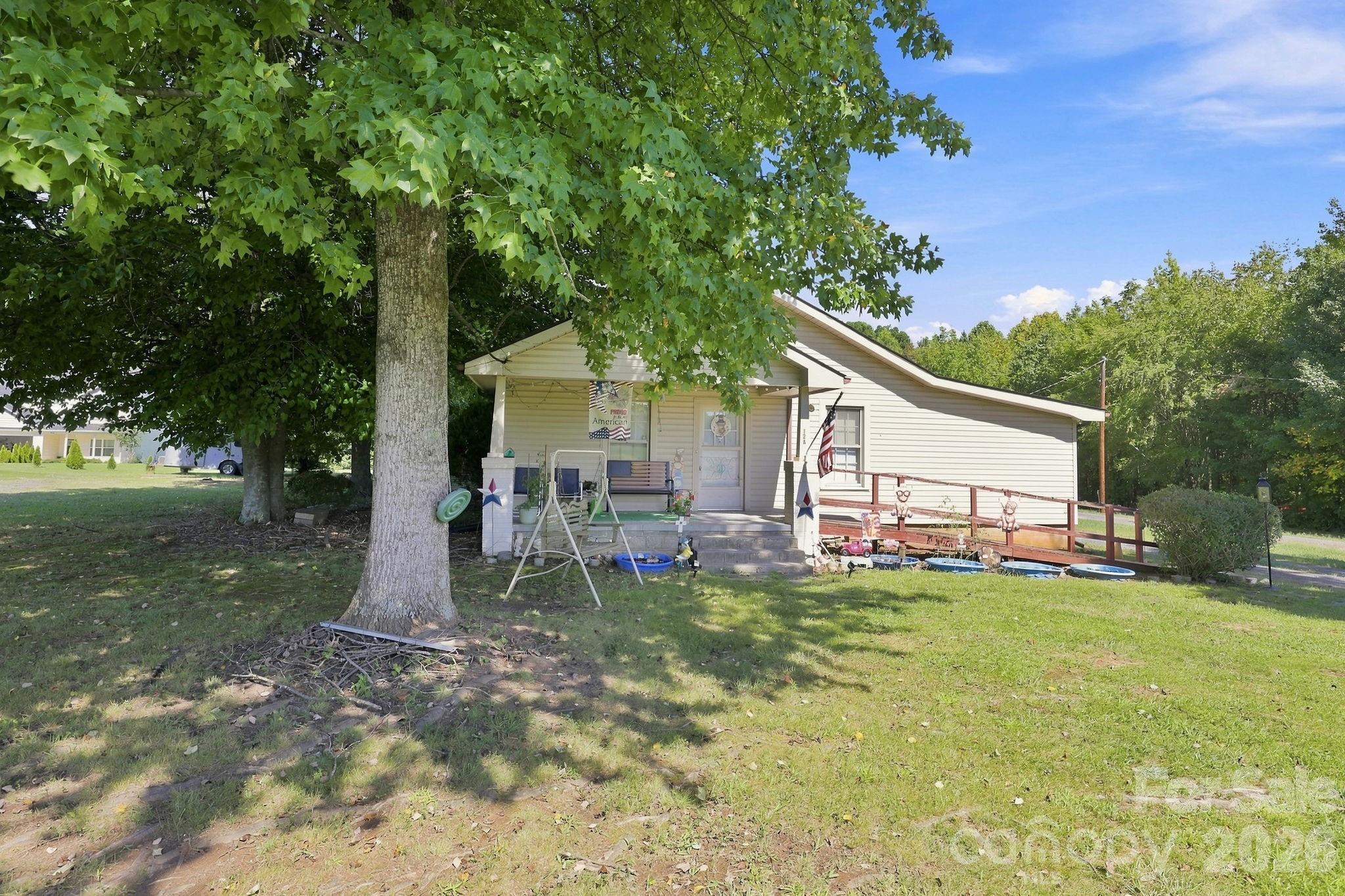 Single Family Residence at 512 W Bank Street, Salisbury, photo 29 of 35