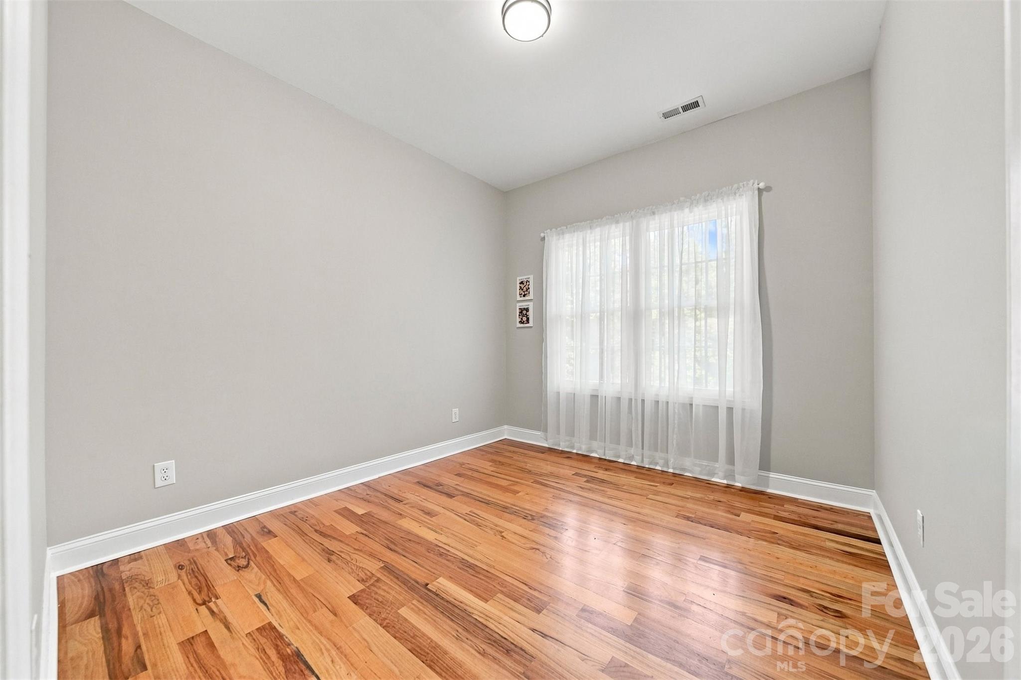 Single Family Residence at 381 Lake Forest Drive, Taylorsville, photo 31 of 47