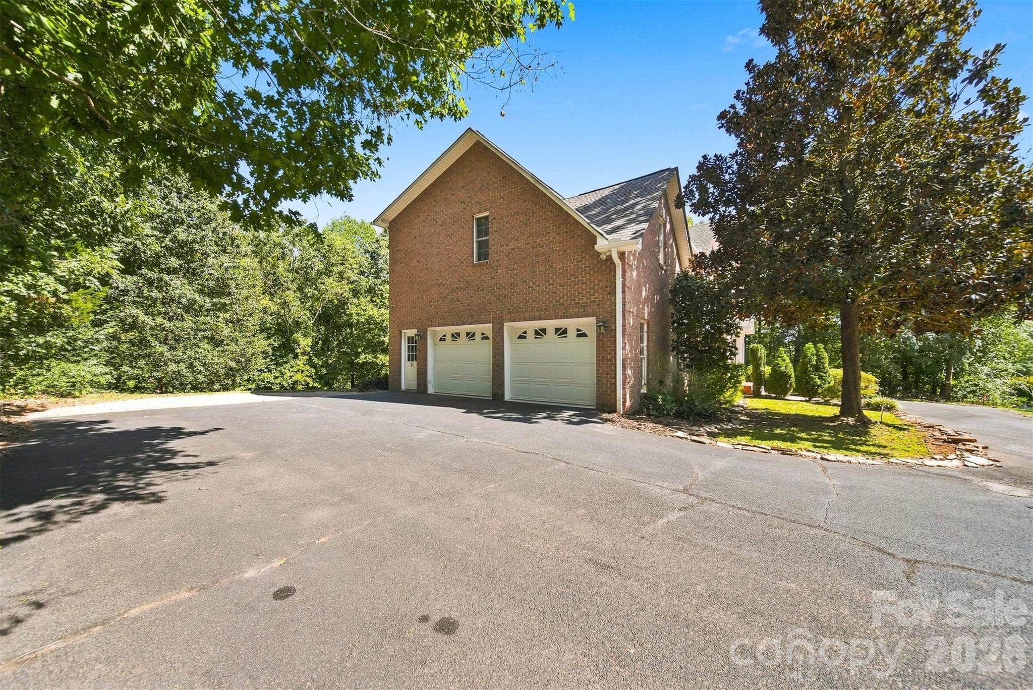 Single Family Residence at 381 Lake Forest Drive, Taylorsville, photo 41 of 47