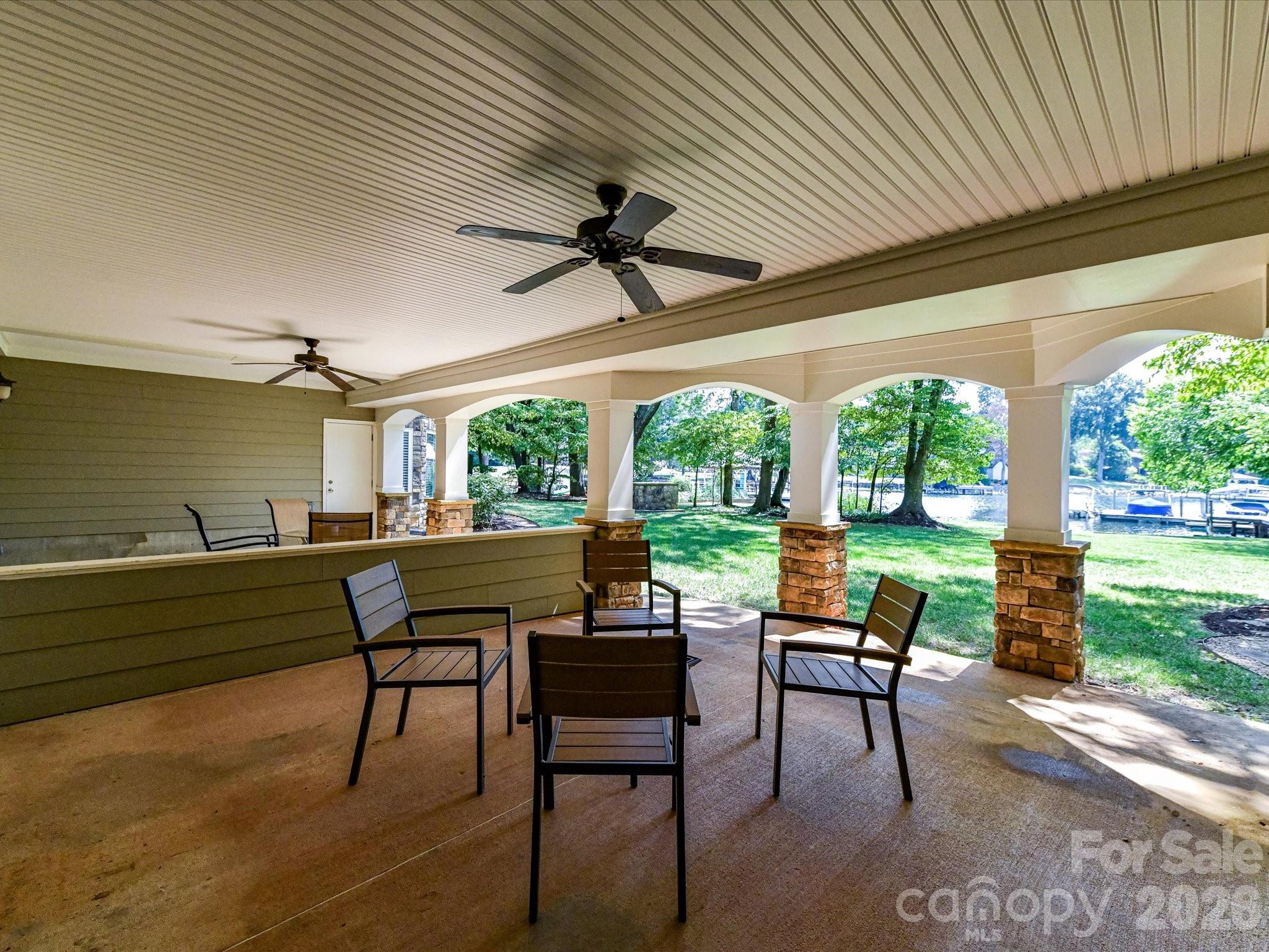 Single Family Residence at 16211 Terry Lane, Huntersville, photo 35 of 41