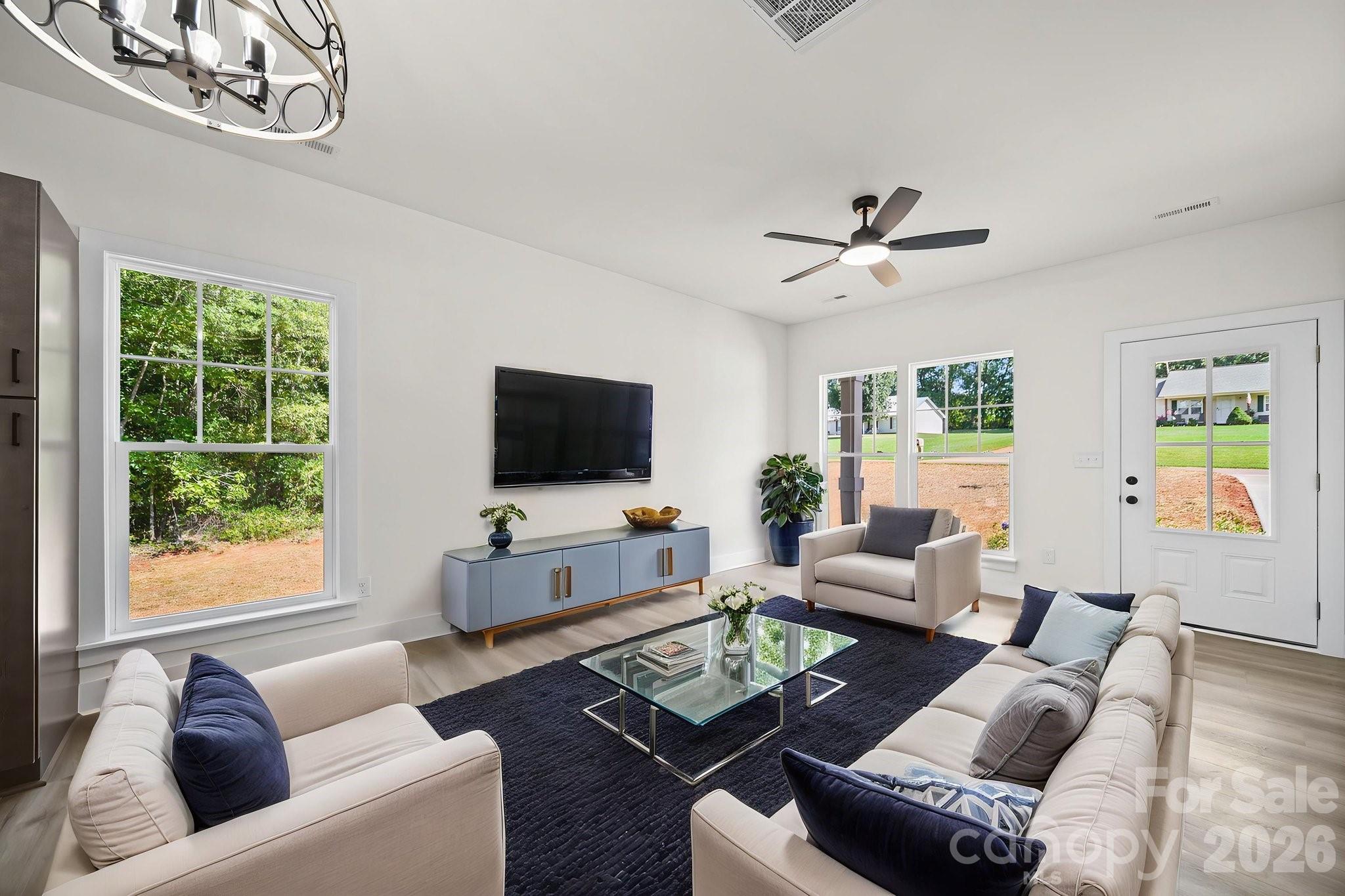 Virtually Staged - 1074 Lyndsey Brook Court, Lincolnton