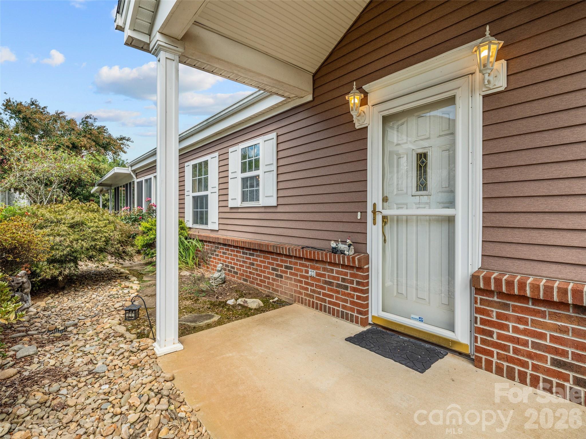 Townhouse at 21 Heather Way, Candler, photo 7 of 30