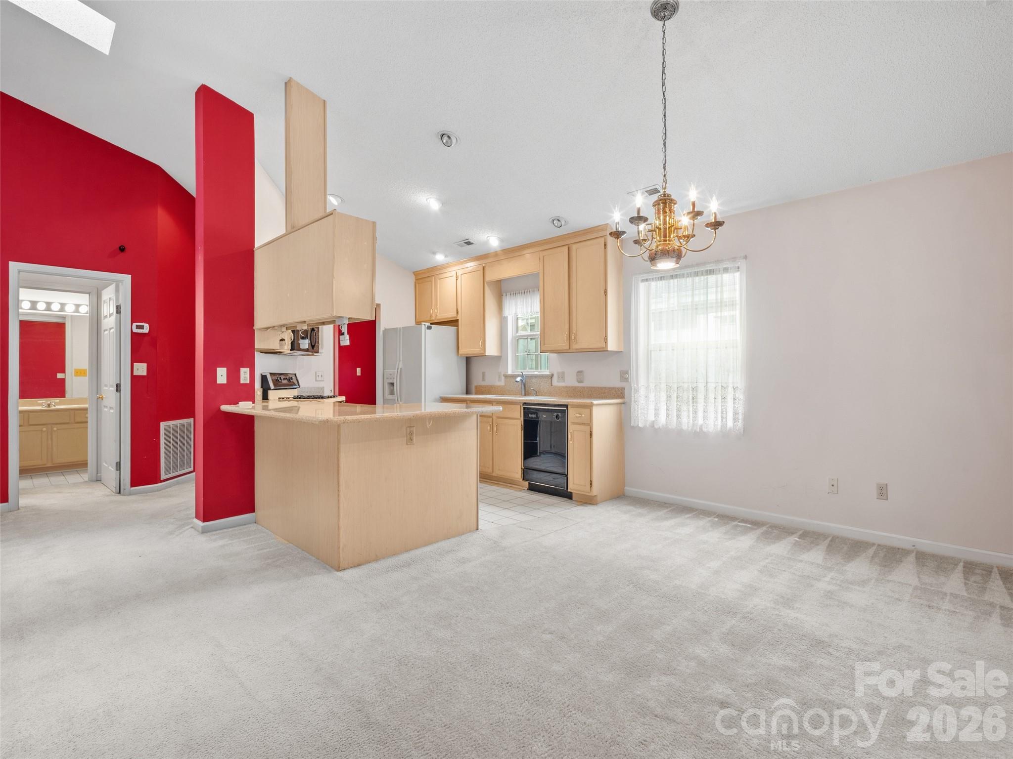 Townhouse at 21 Heather Way, Candler, photo 13 of 30