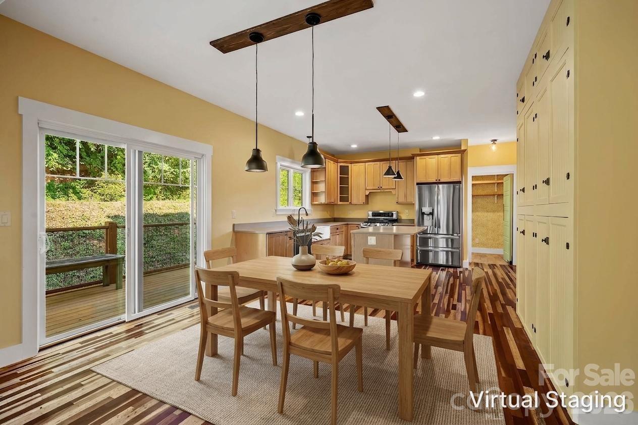 Single Family Residence at 19 Magnolia Farms Drive, Asheville, photo 10 of 44