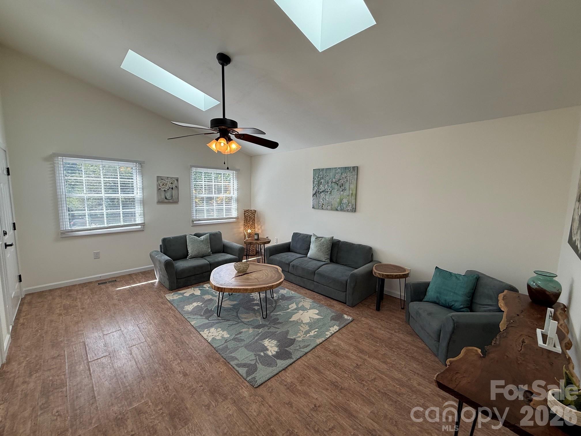 Single Family Residence at 153 Locust Court, Arden, photo 11 of 26