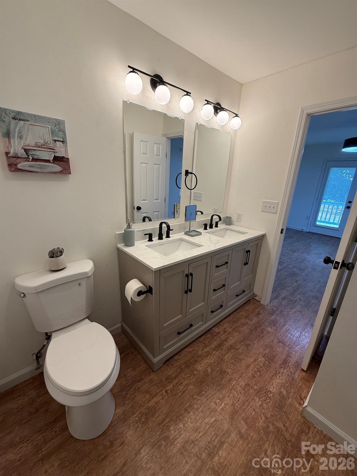 Single Family Residence at 153 Locust Court, Arden, photo 15 of 26