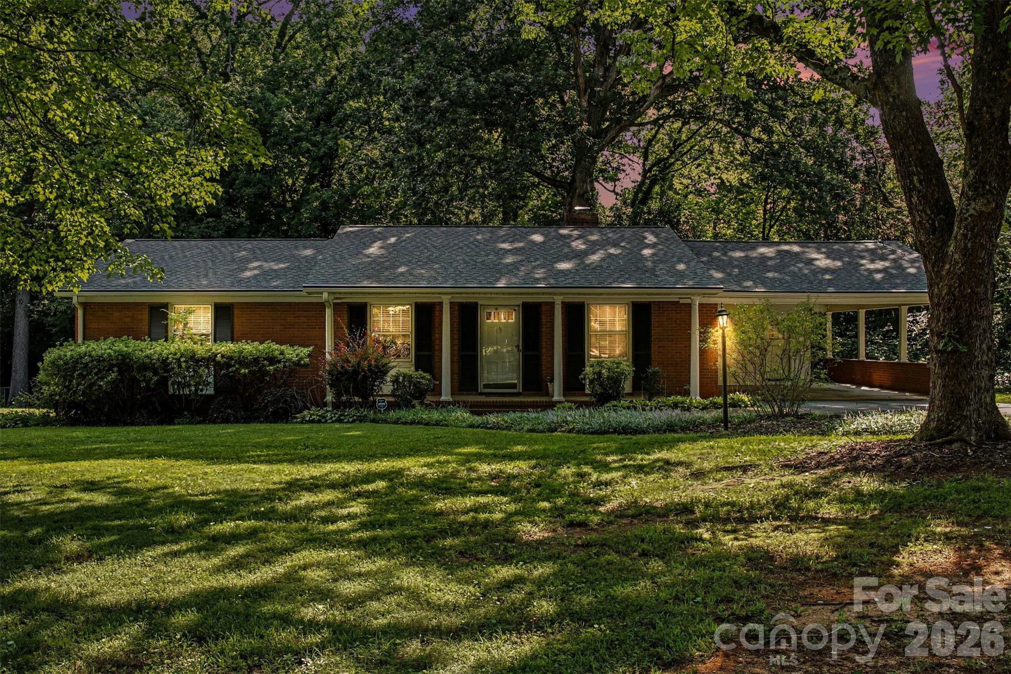 Well Established neighborhood, NO HOA, and located only 6 miles to Downtown Concord or Kannapolis for dining, shopping, and entertainment! - 113 Brookshire Avenue, Kannapolis