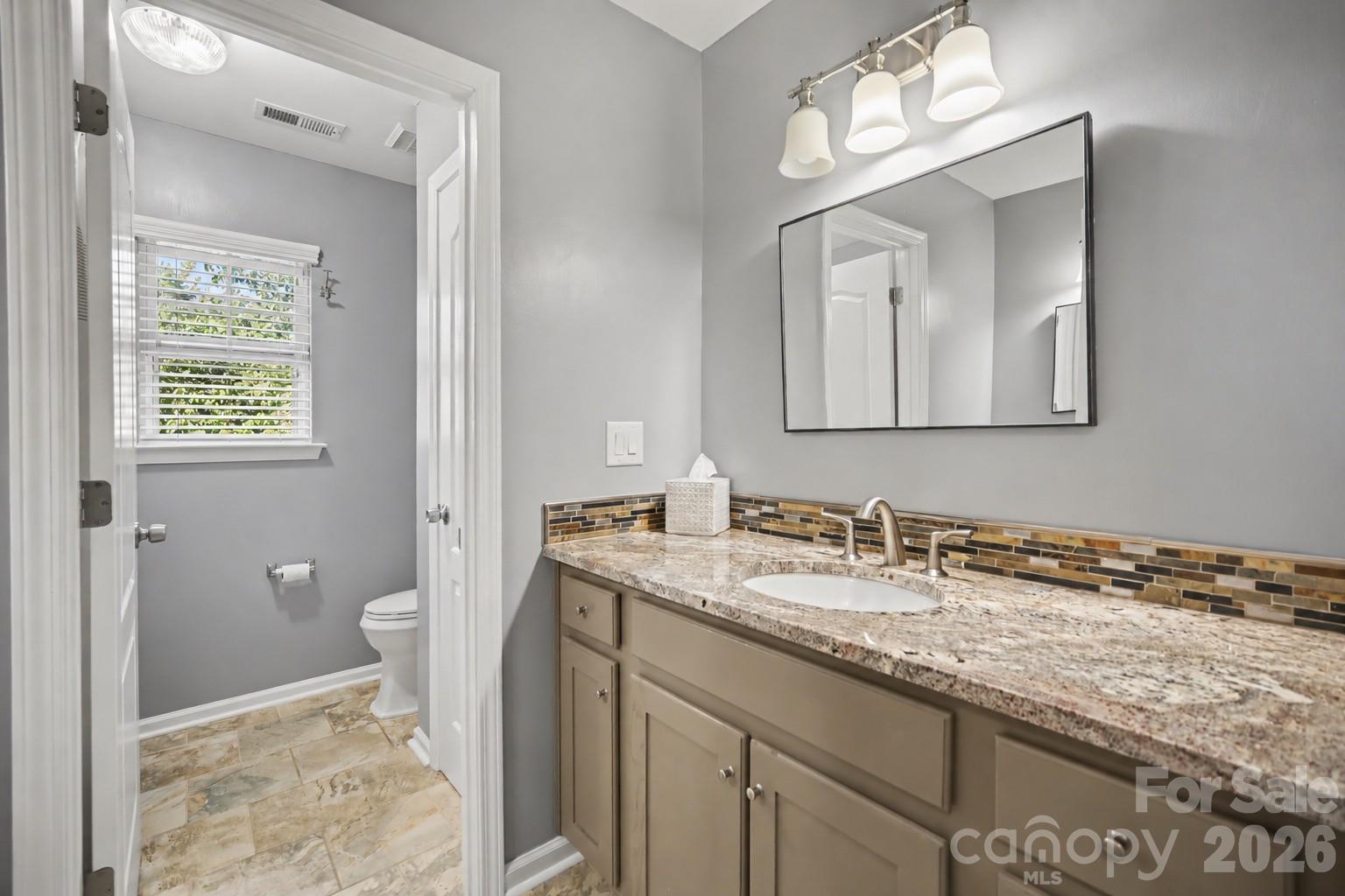 Single Family Residence at 15011 Bridle Trace Lane, Pineville, photo 26 of 41