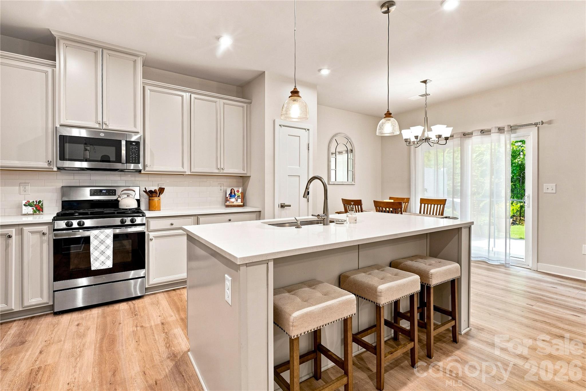 Townhouse at 6311 Ashton Park Drive, Denver, photo 17 of 41