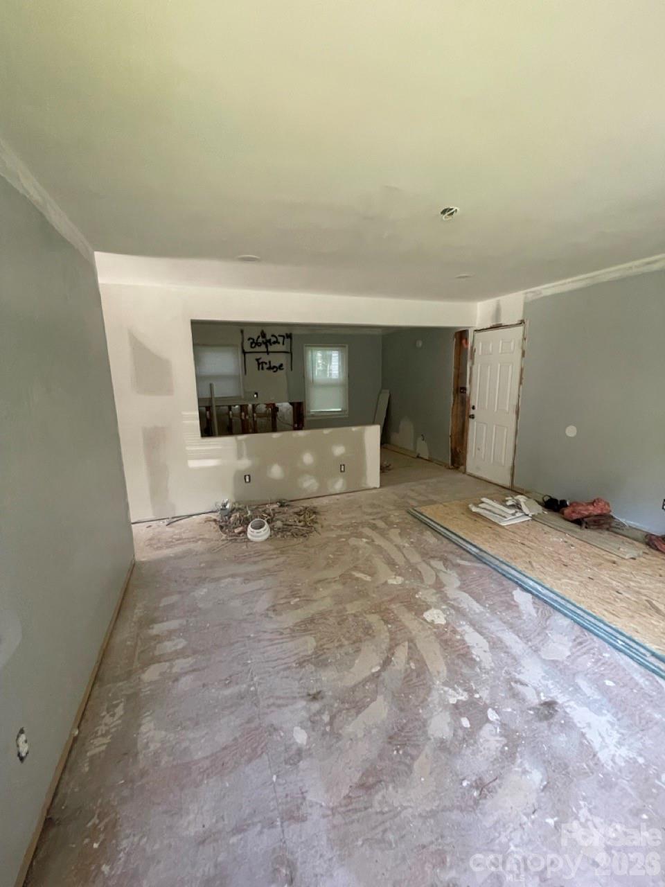 Single Family Residence at 133 Hickory Lane, York, photo 9 of 18