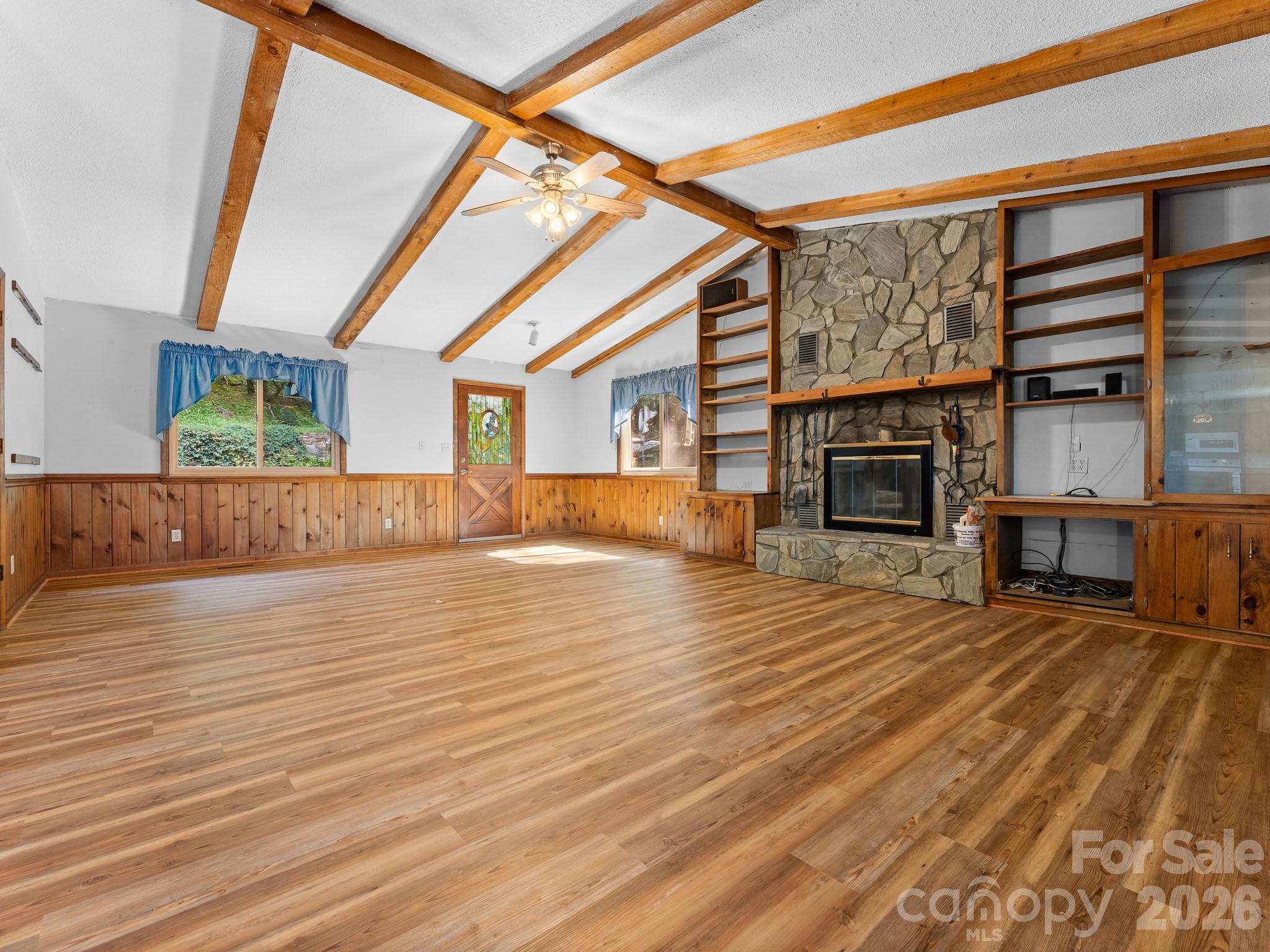 Living room with built-ins - 977 Morning Ride Drive, Columbus