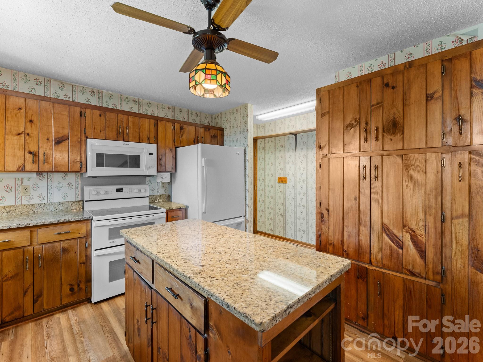 Island and large pantry on opposite wall - 977 Morning Ride Drive, Columbus