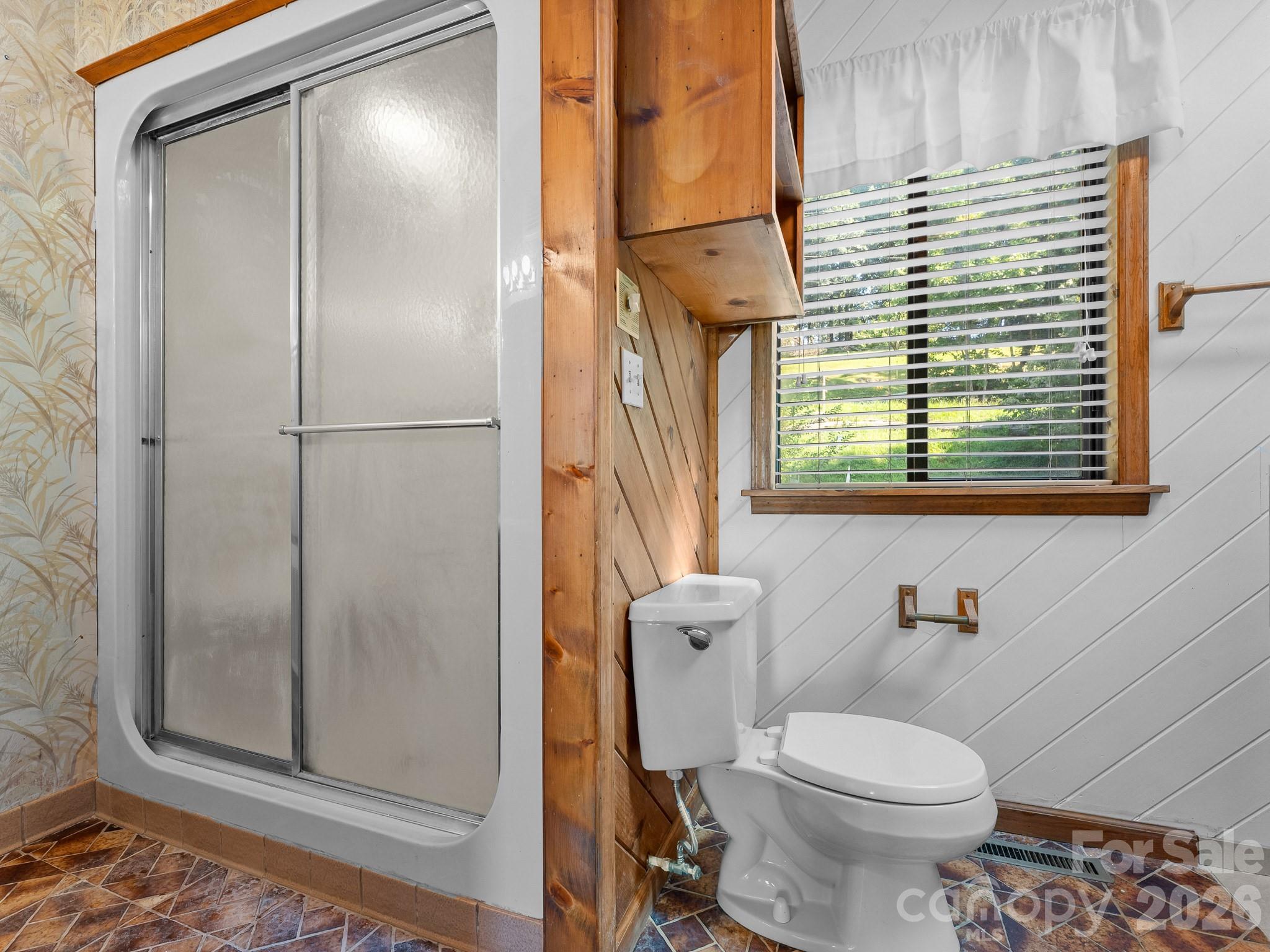 Steam Shower in Primary Bathroom - 977 Morning Ride Drive, Columbus