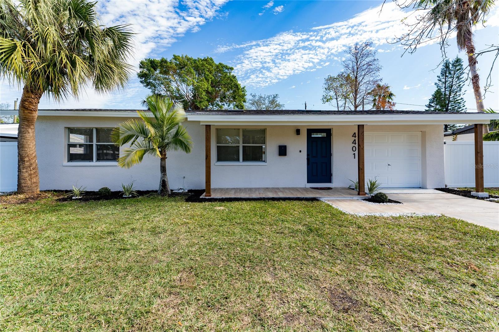 4401 SHORE ACRES BLVD NE