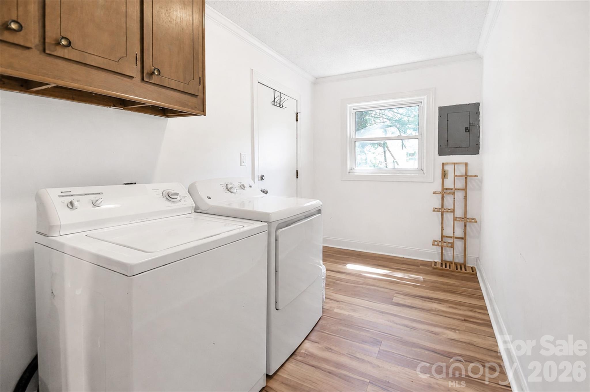 Laundry, Mud Rm, W/D convey - 2281 Munsen Road, Concord