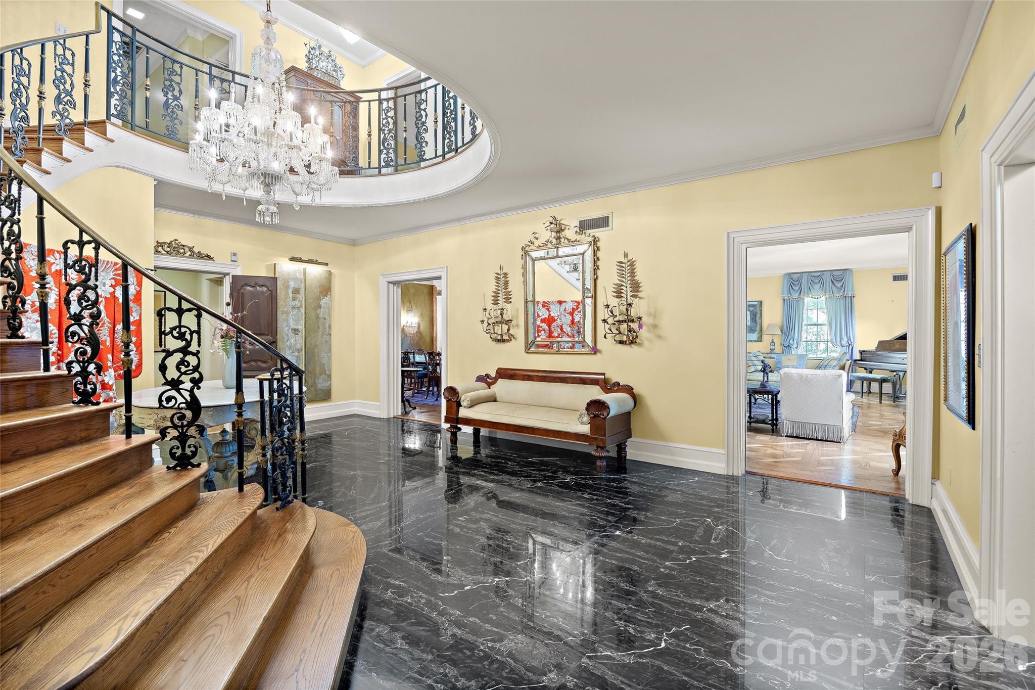 Single Family Residence at 832 Wren Road, Gastonia, photo 5 of 44