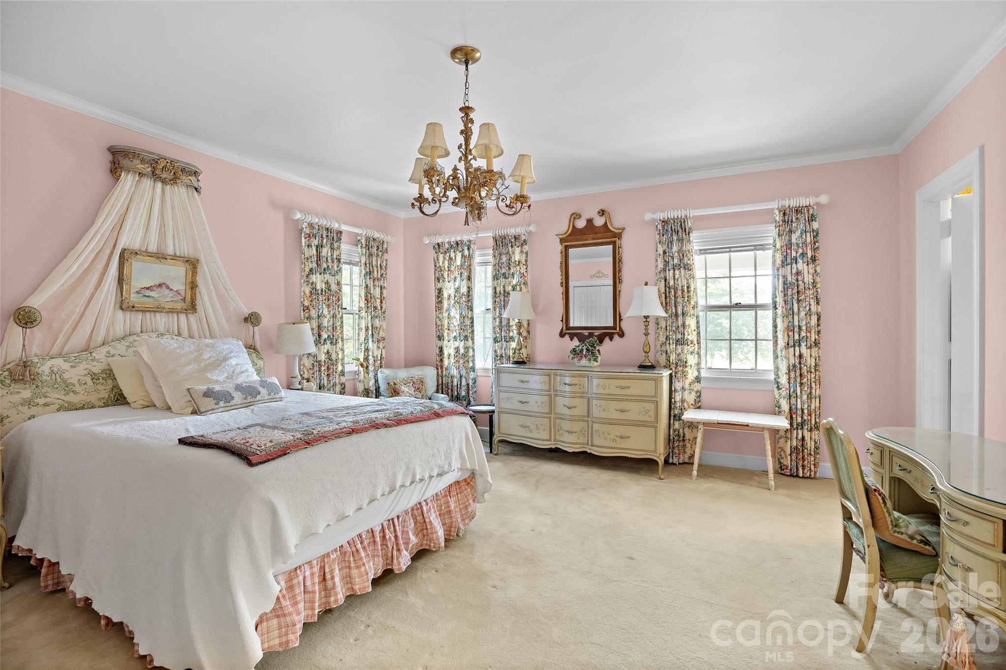 Single Family Residence at 832 Wren Road, Gastonia, photo 22 of 44