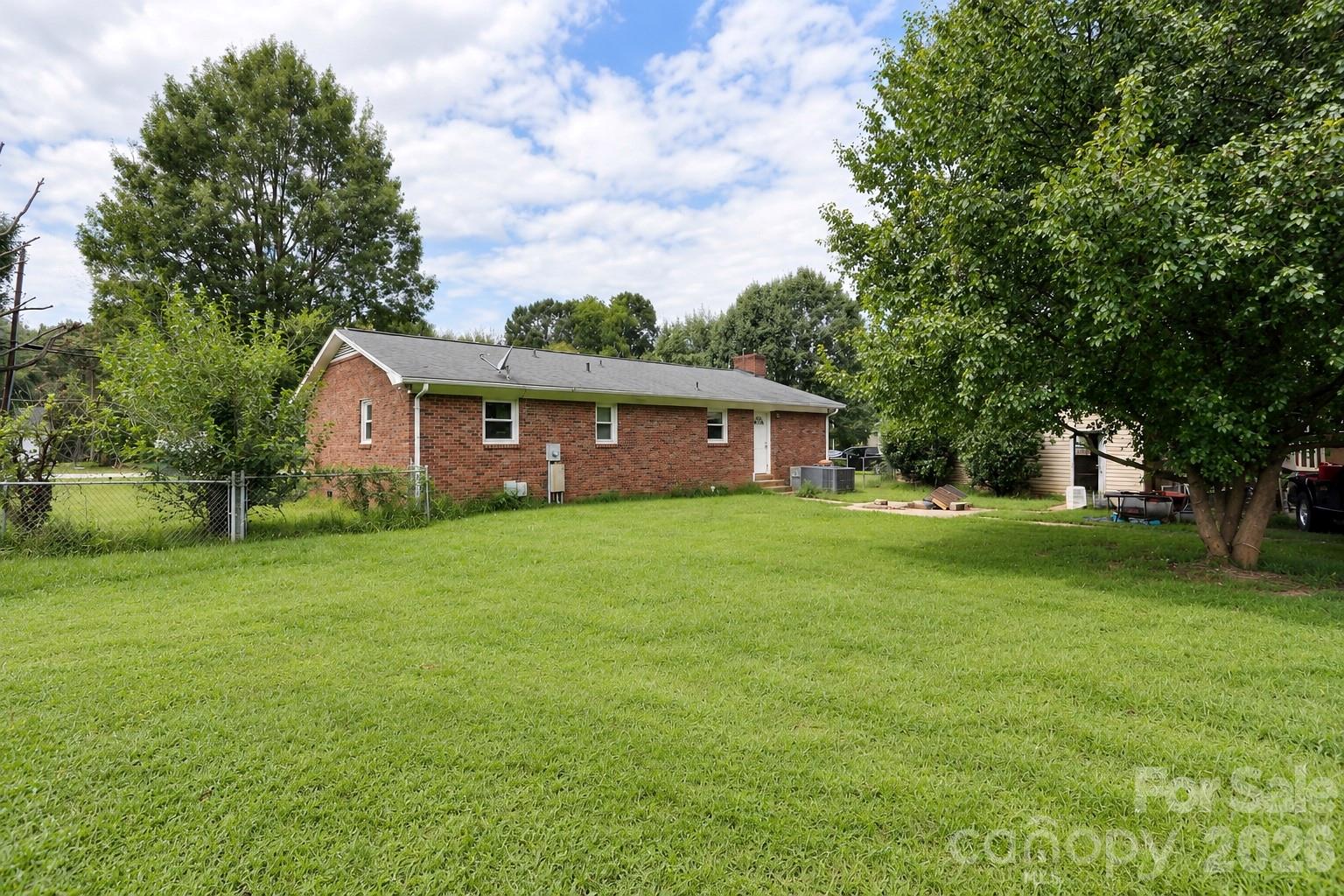Single Family Residence at 9289 Fisher Road, Rockwell, photo 7 of 22