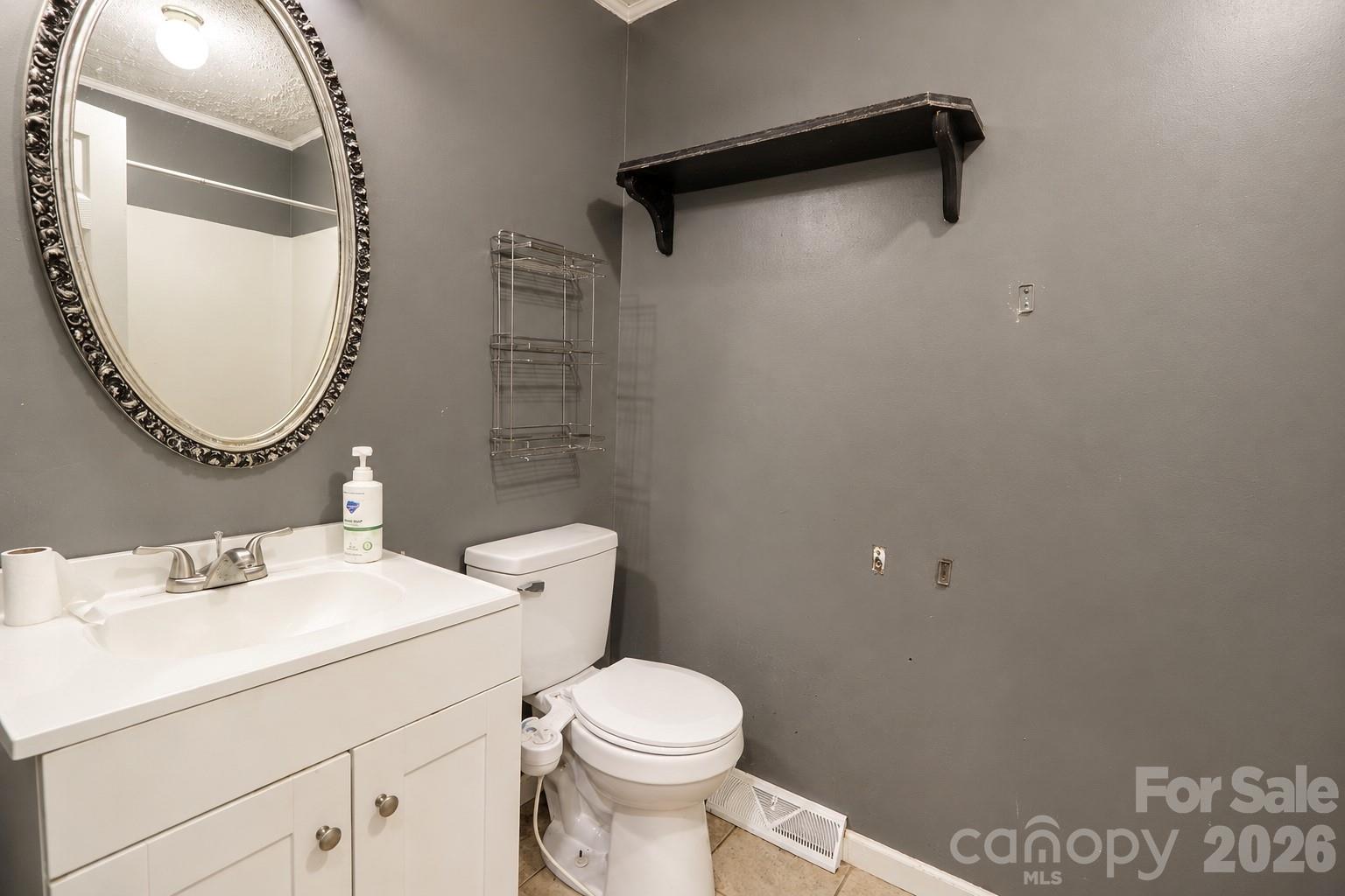 Single Family Residence at 9289 Fisher Road, Rockwell, photo 13 of 22