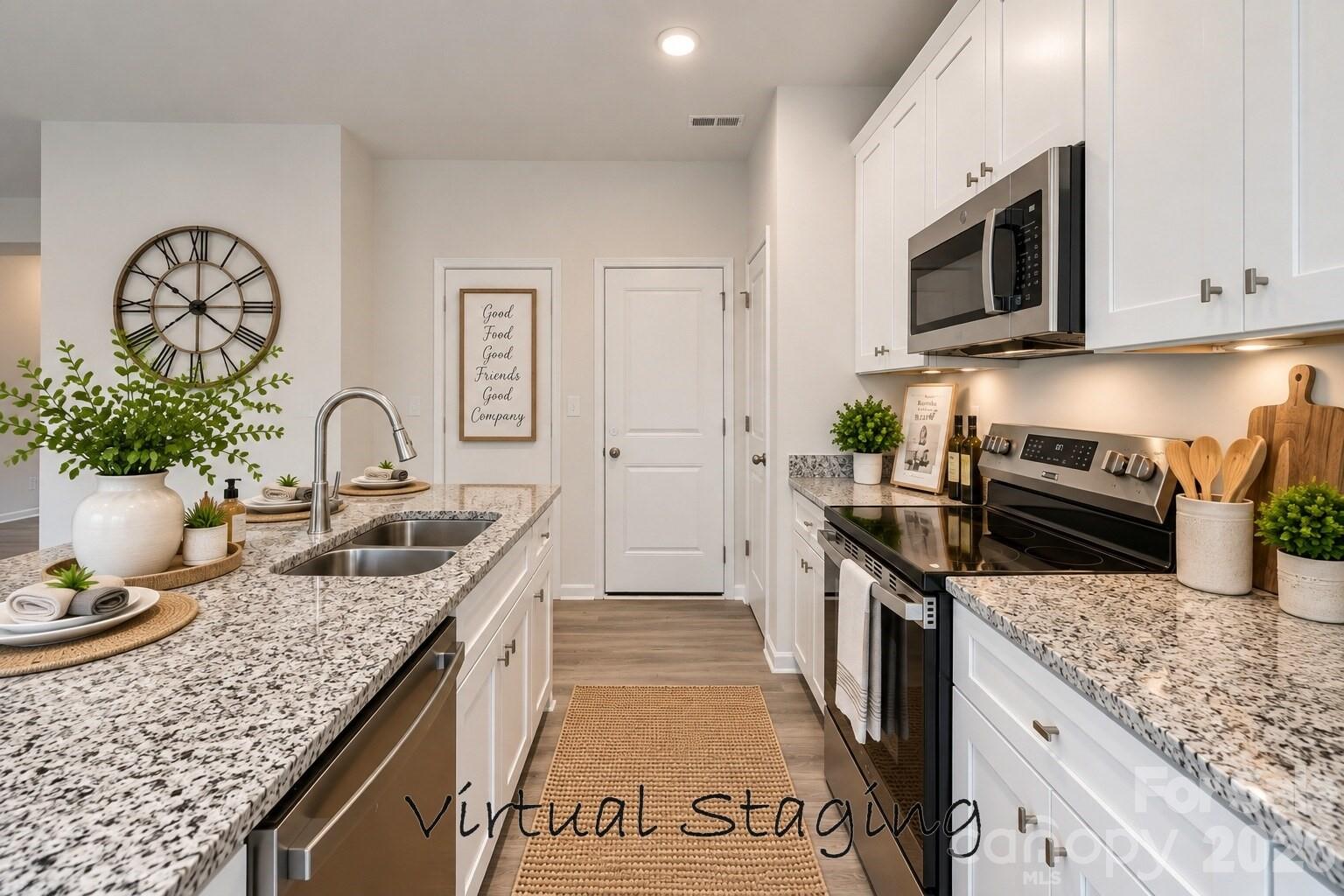 Kitchen Staged - 3334 Laboratory Road, Lincolnton