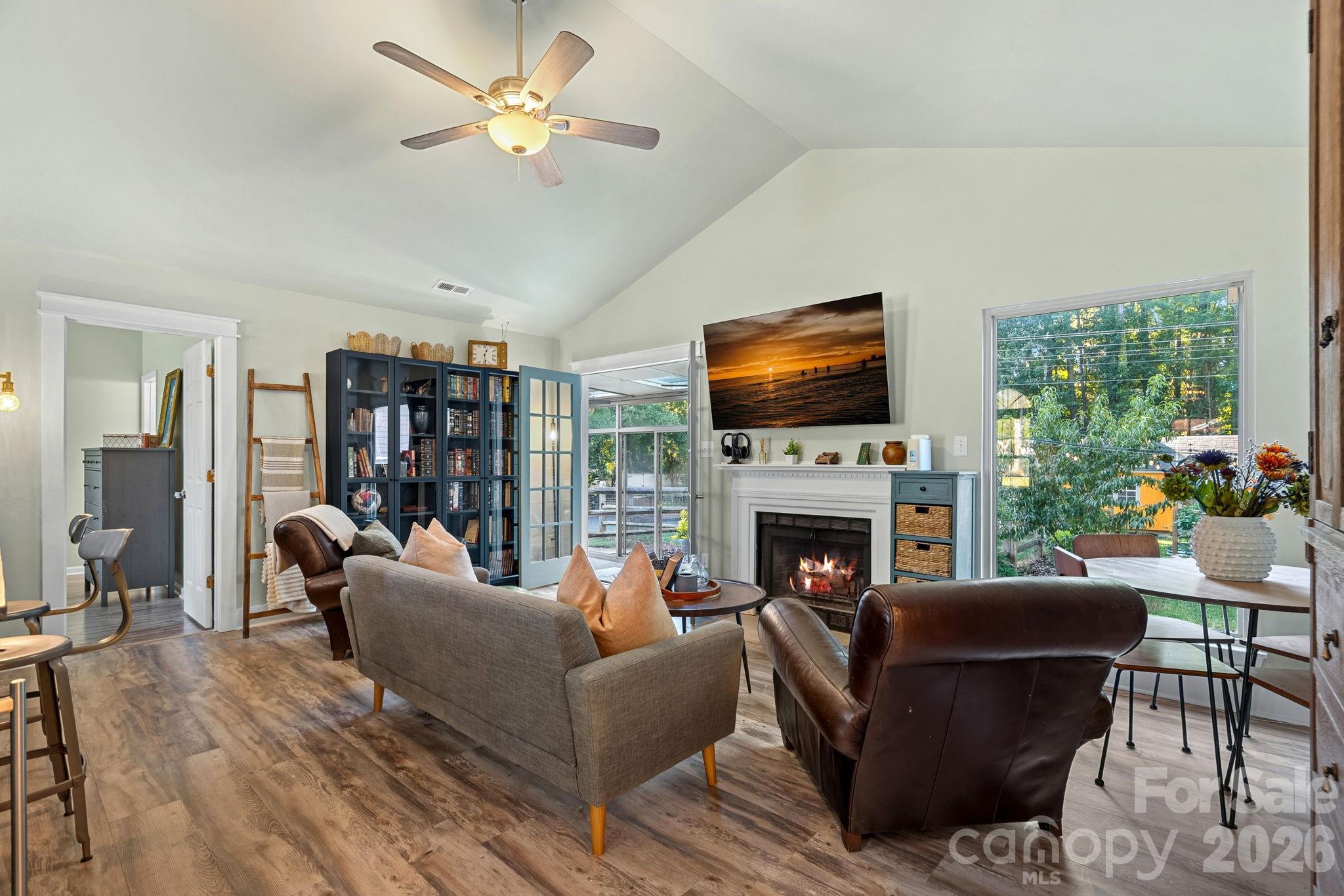 Single Family Residence at 7120 Chattanooga Lane, Mint Hill, photo 10 of 32