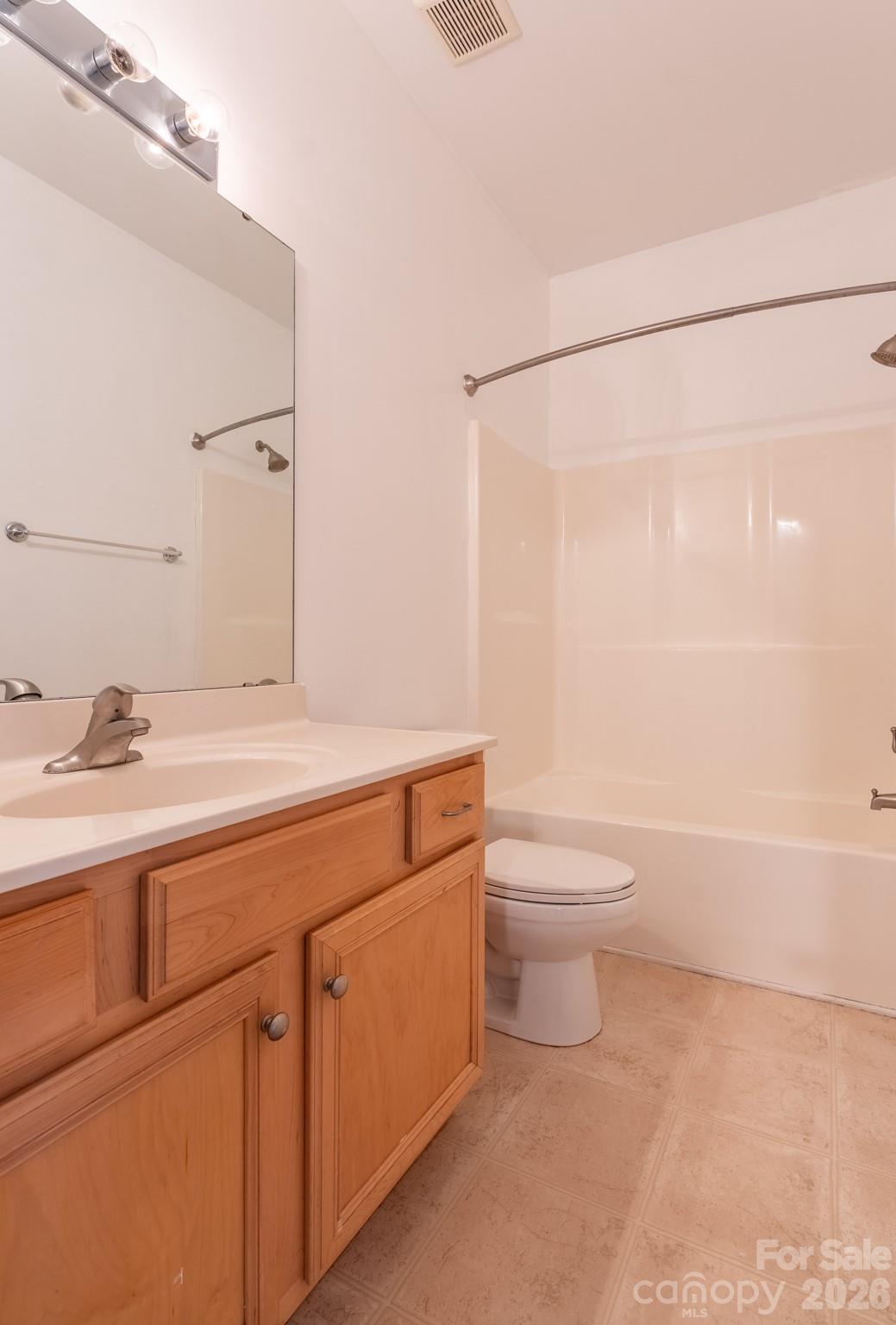Townhouse at 227 Township Drive, Fort Mill, photo 16 of 25