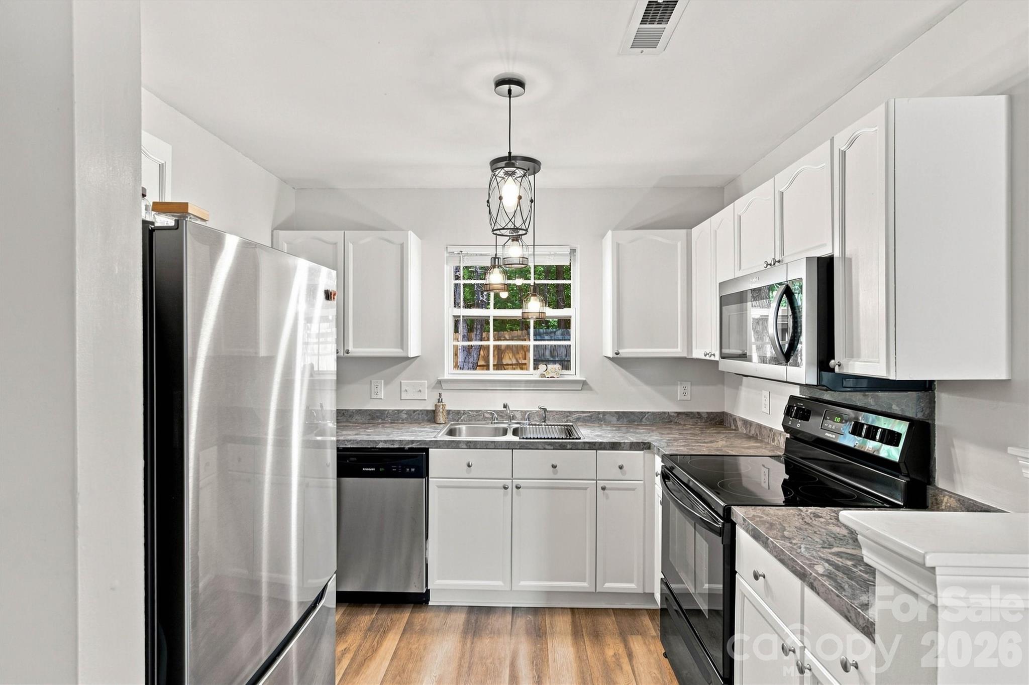 Kitchen - 119 Sweet Martha Drive, Mooresville