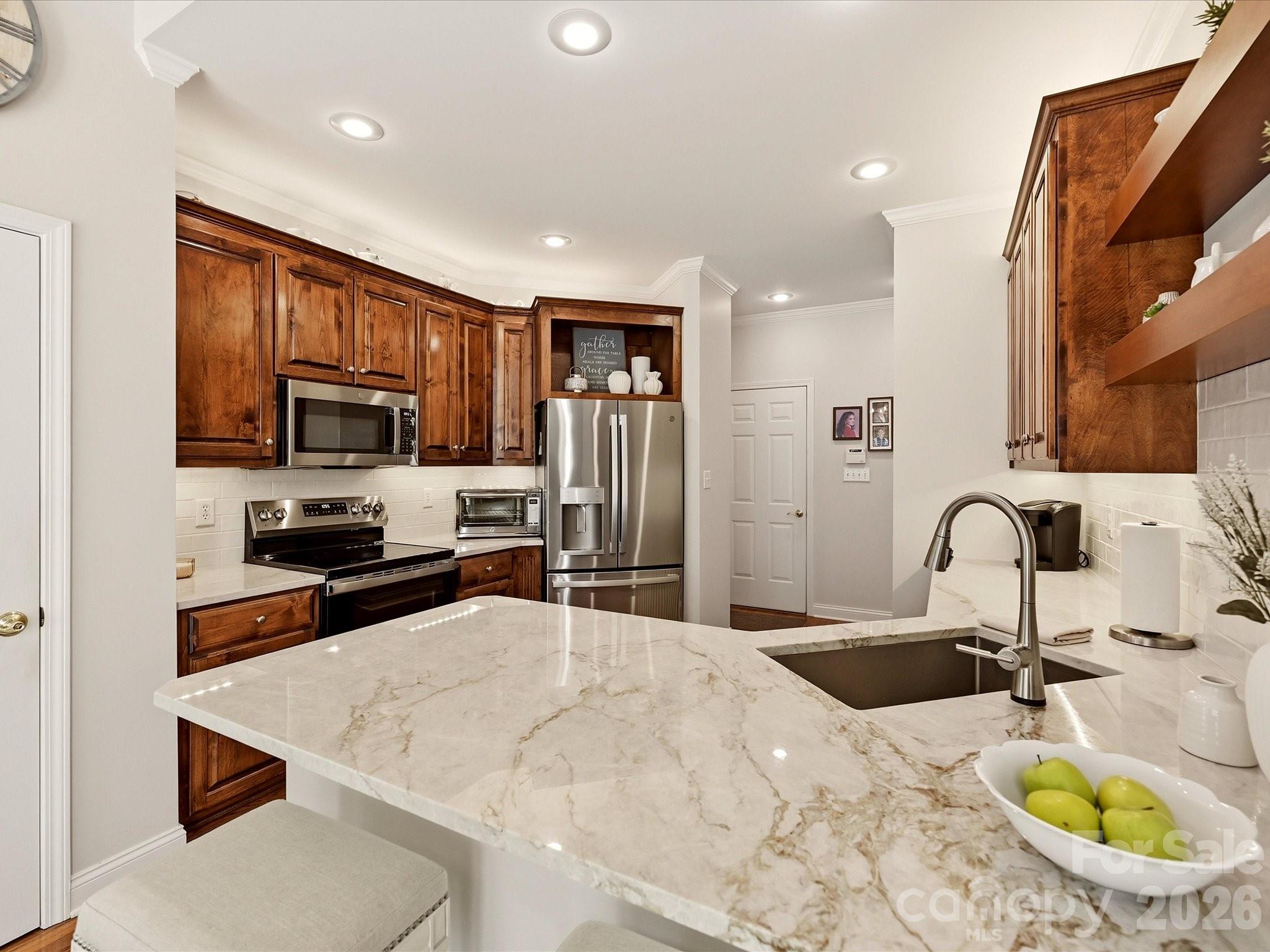 Single Family Residence at 5125 WALNUT GROVE Court, Mount Holly, photo 10 of 31