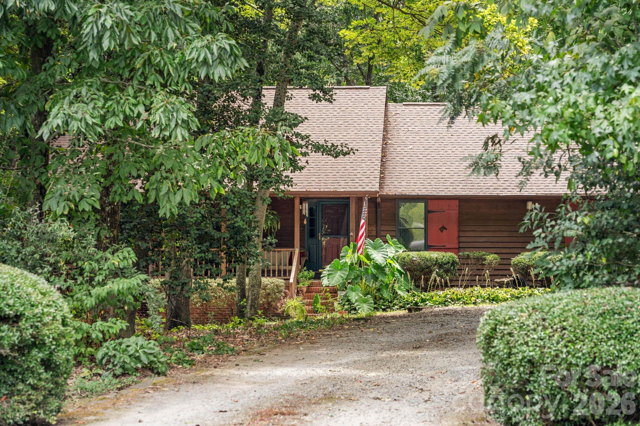 Single Family Residence at 160 Palomino Trail, Mount Holly, photo 47 of 48