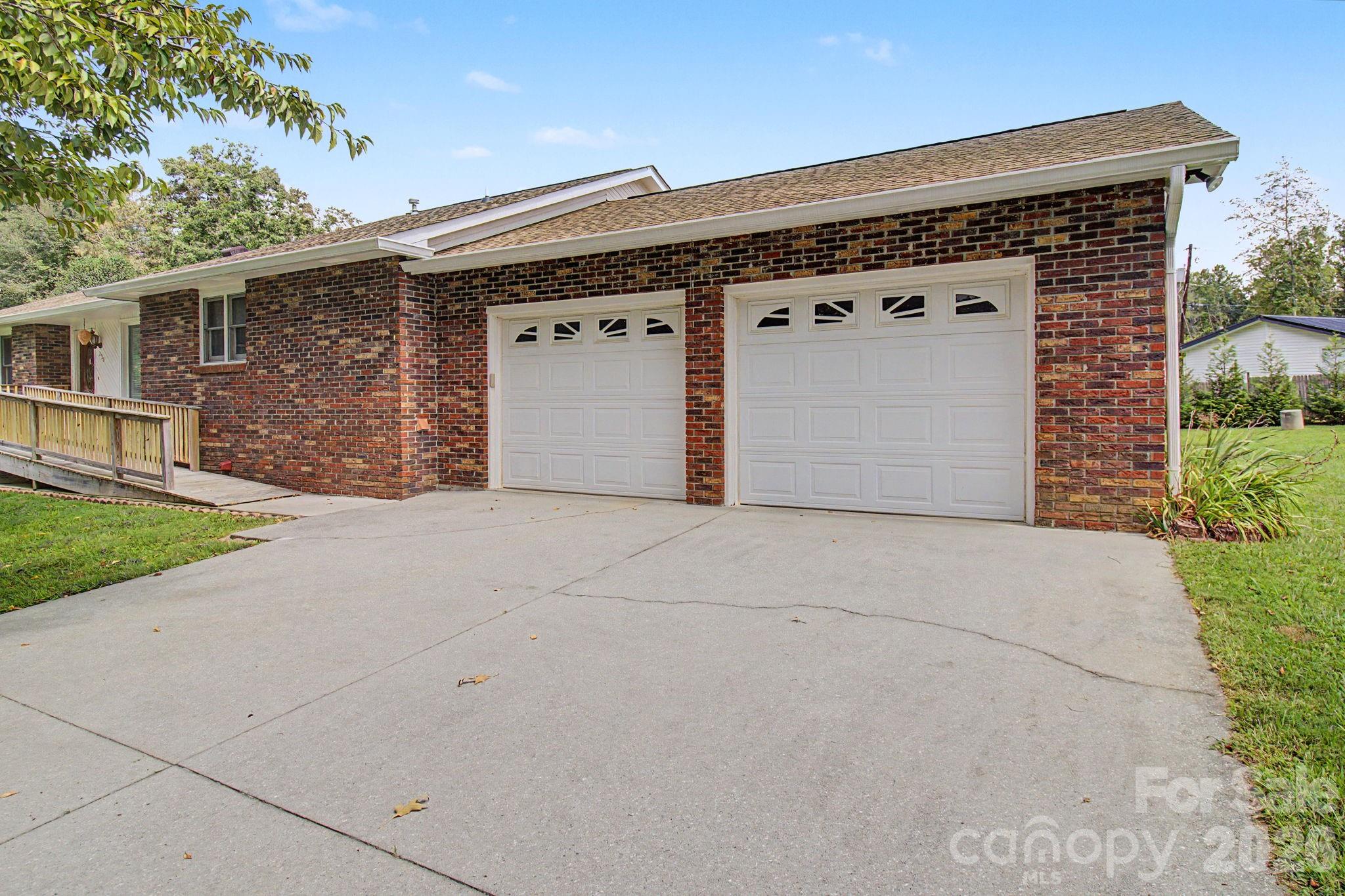 Double Garage Main Level Entry - 230 Blythewood Drive, Hendersonville