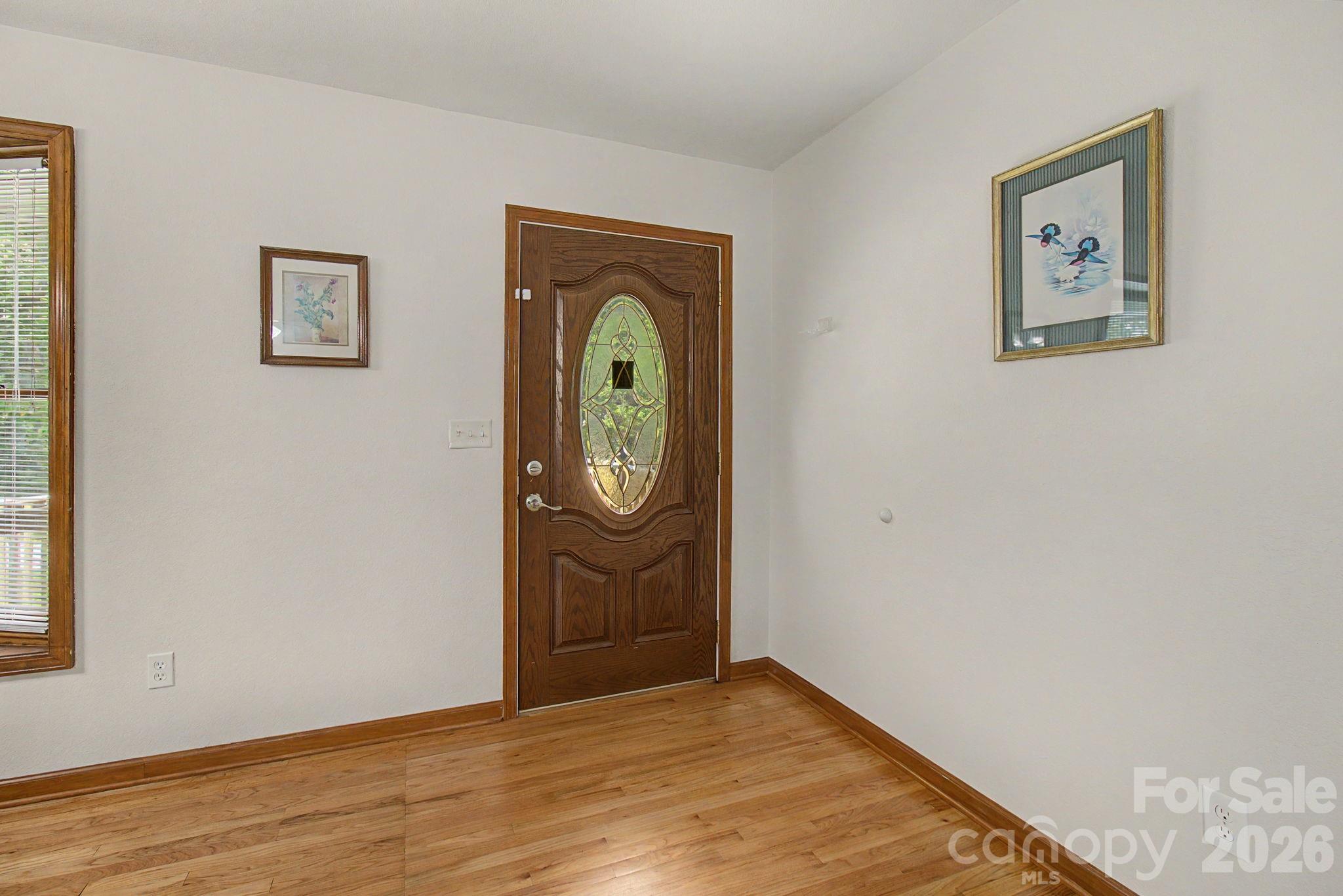 Single Family Residence at 230 Blythewood Drive, Hendersonville, photo 4 of 46
