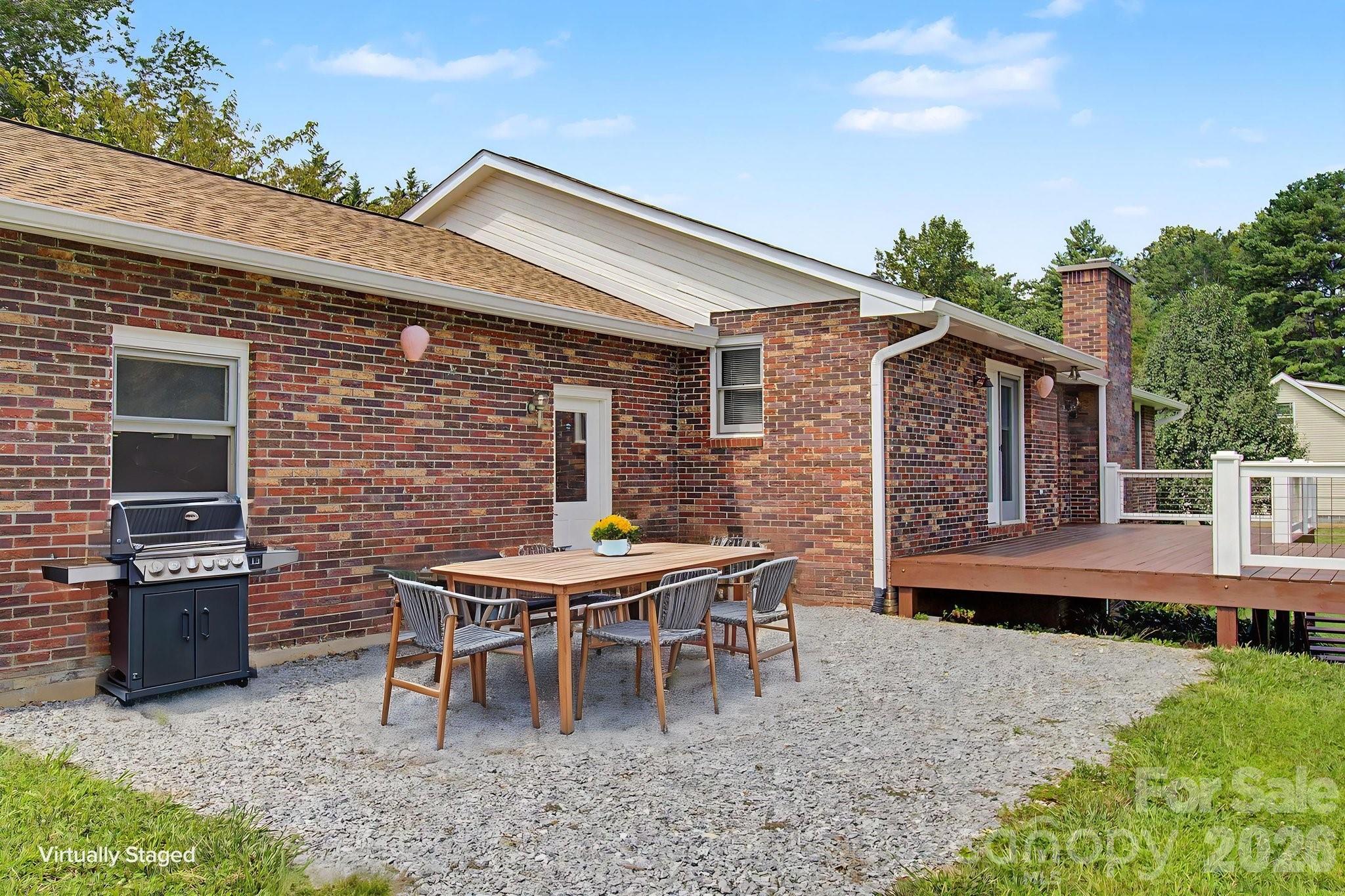 Single Family Residence at 230 Blythewood Drive, Hendersonville, photo 15 of 46