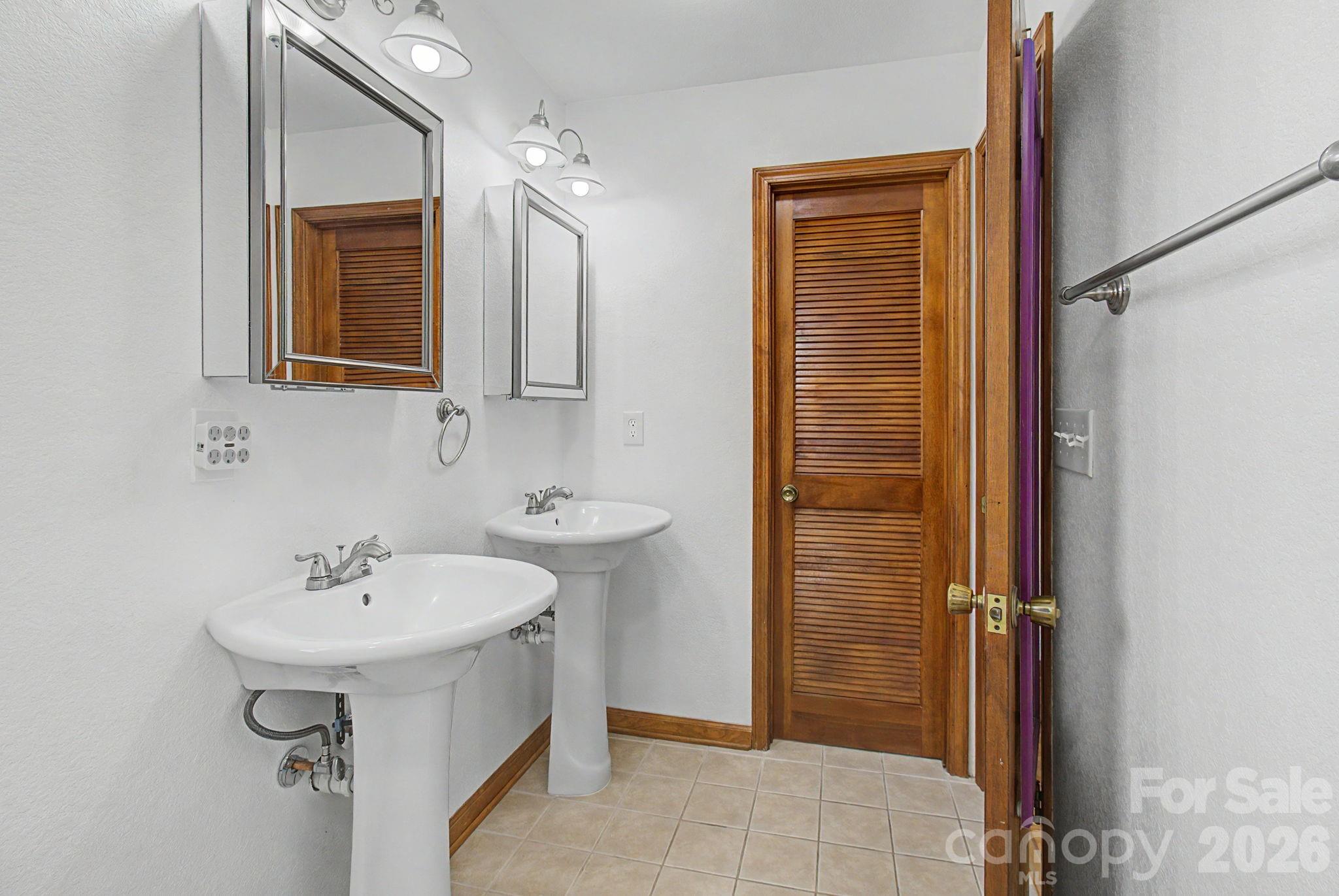 Bathroom in Primary Suite with 2 Sinks - 230 Blythewood Drive, Hendersonville