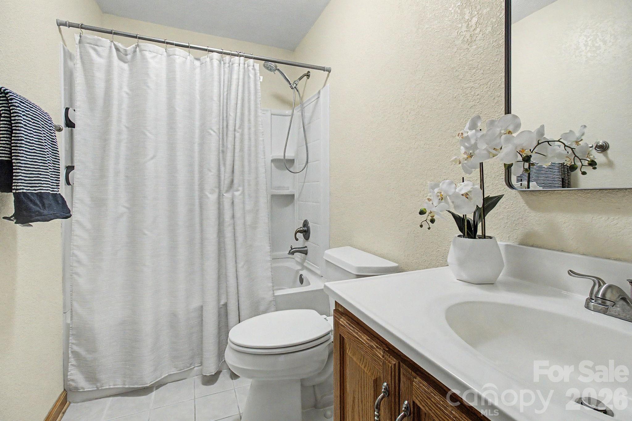 Second Full Bathroom on Main Level - 230 Blythewood Drive, Hendersonville