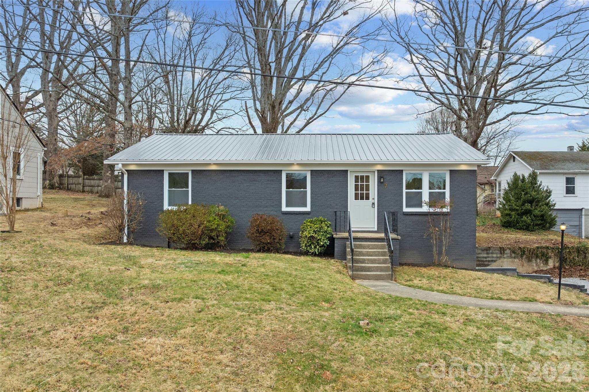 Single Family Residence at 7 Browndale Road, Asheville, photo 24 of 26