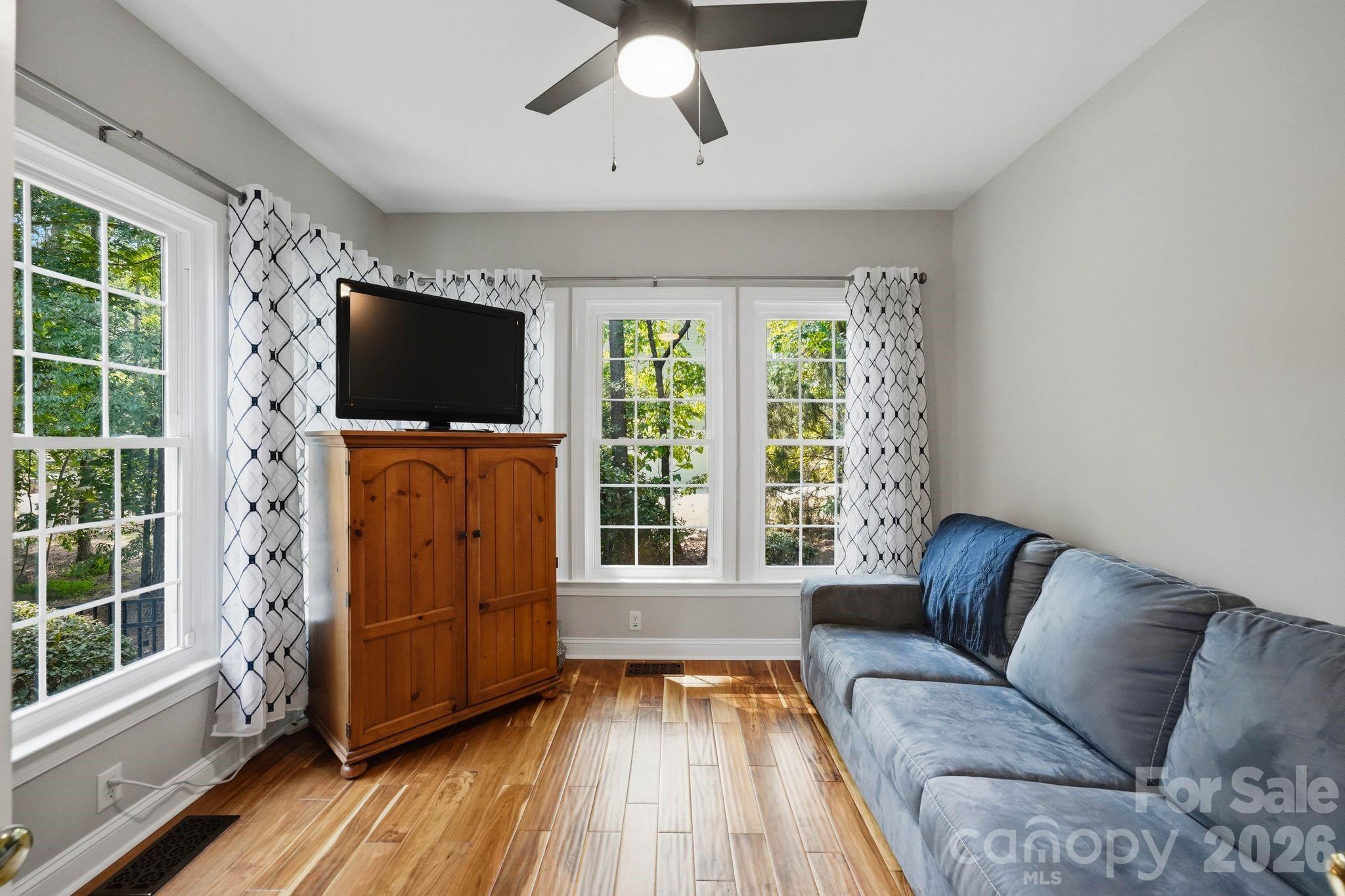 Single Family Residence at 4507 Rippling Cove Court, Denver, photo 9 of 38