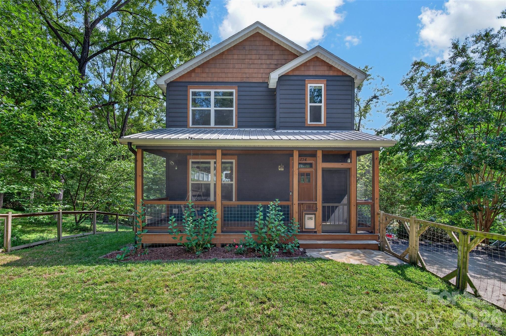 Single Family Residence at 134 Shelburne Road, Asheville, photo 2 of 38