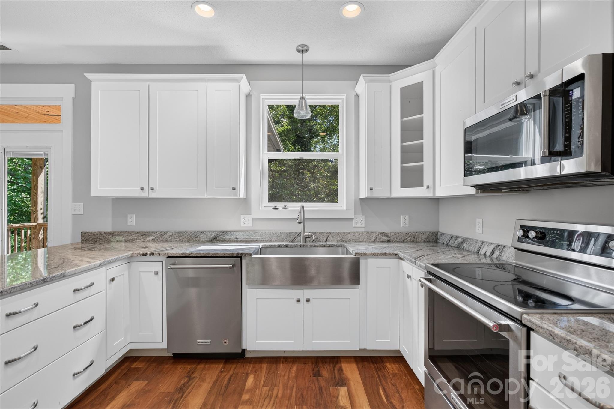 Beautiful kitchen with stainless appliances - 134 Shelburne Road, Asheville