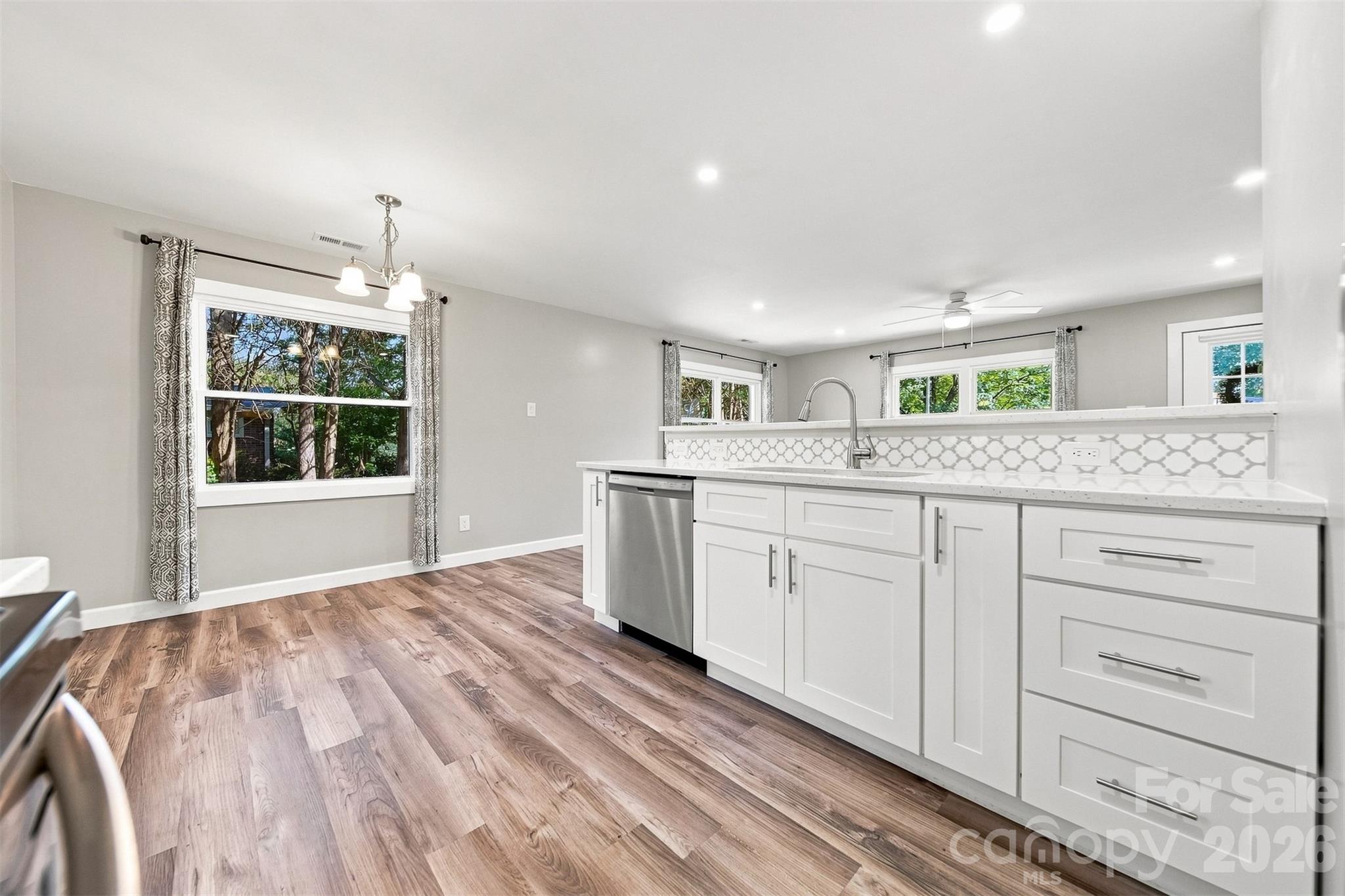 Single Family Residence at 2938 11th Avenue SW, Hickory, photo 12 of 29