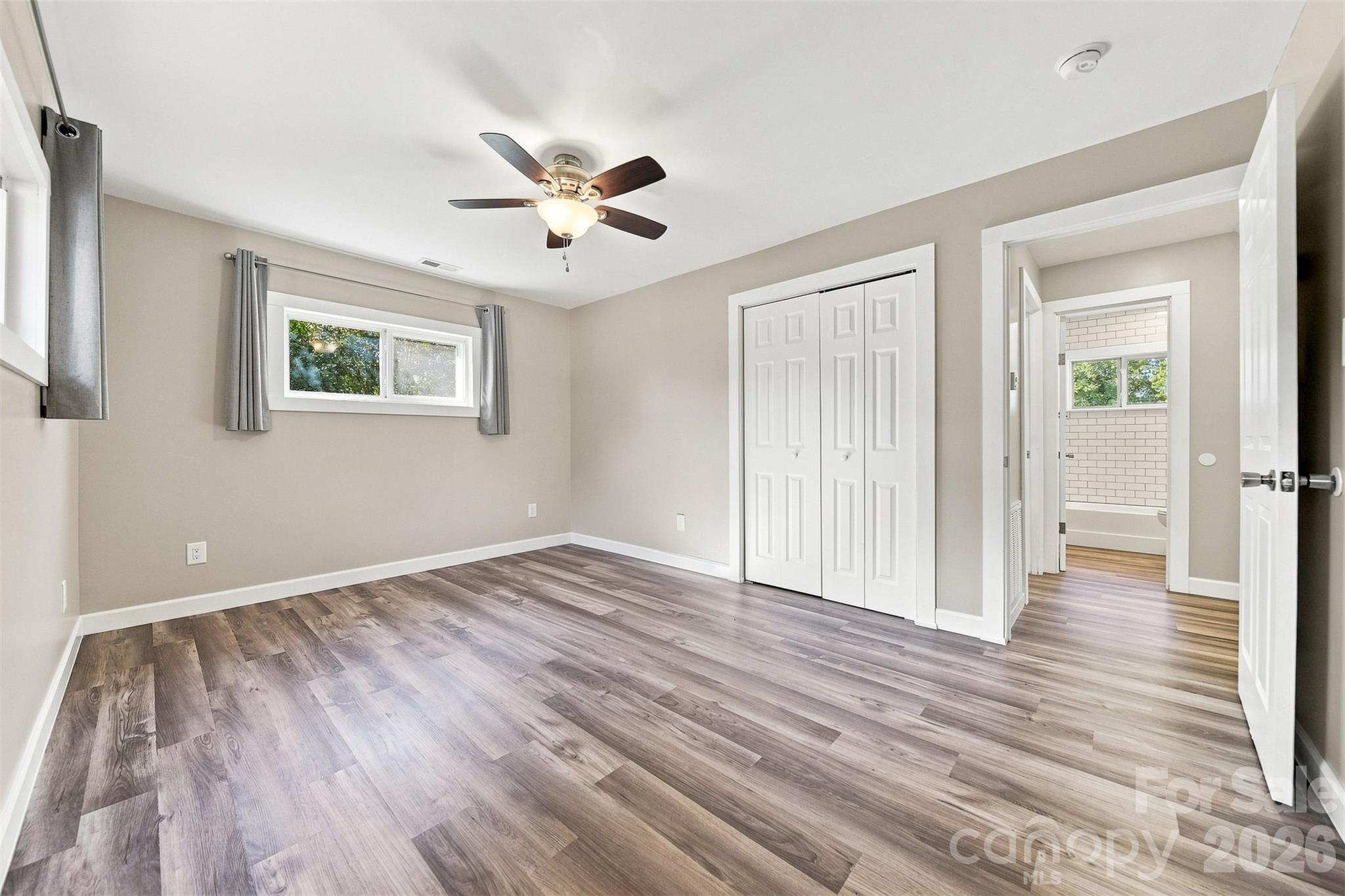 Single Family Residence at 2938 11th Avenue SW, Hickory, photo 17 of 29