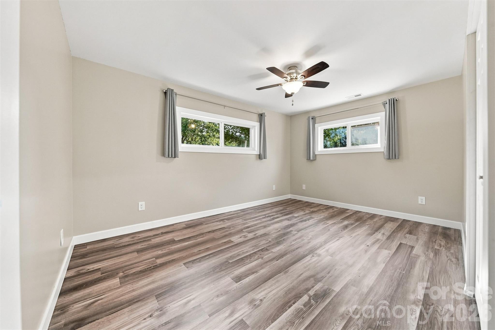 Single Family Residence at 2938 11th Avenue SW, Hickory, photo 18 of 29