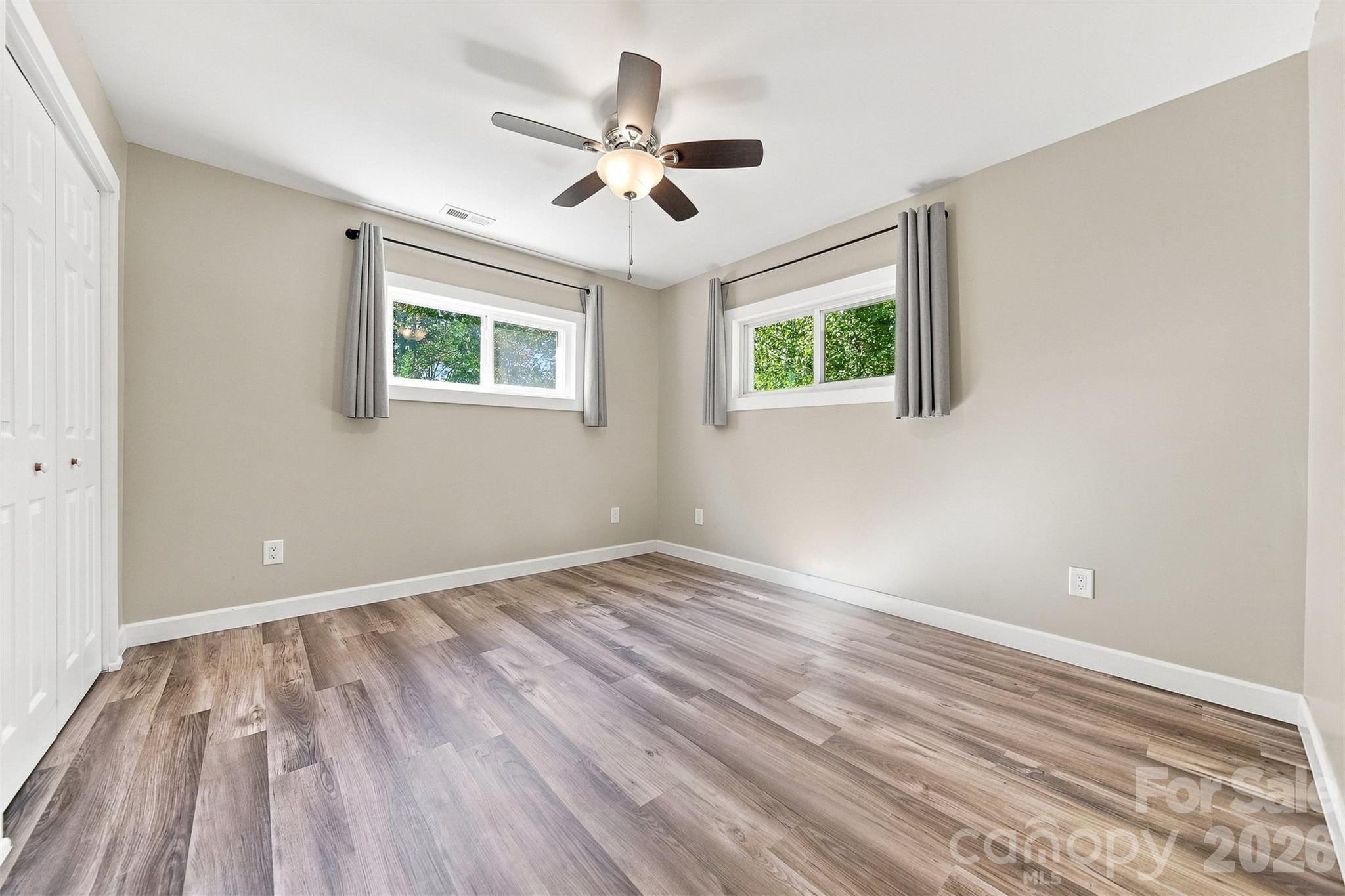Single Family Residence at 2938 11th Avenue SW, Hickory, photo 19 of 29